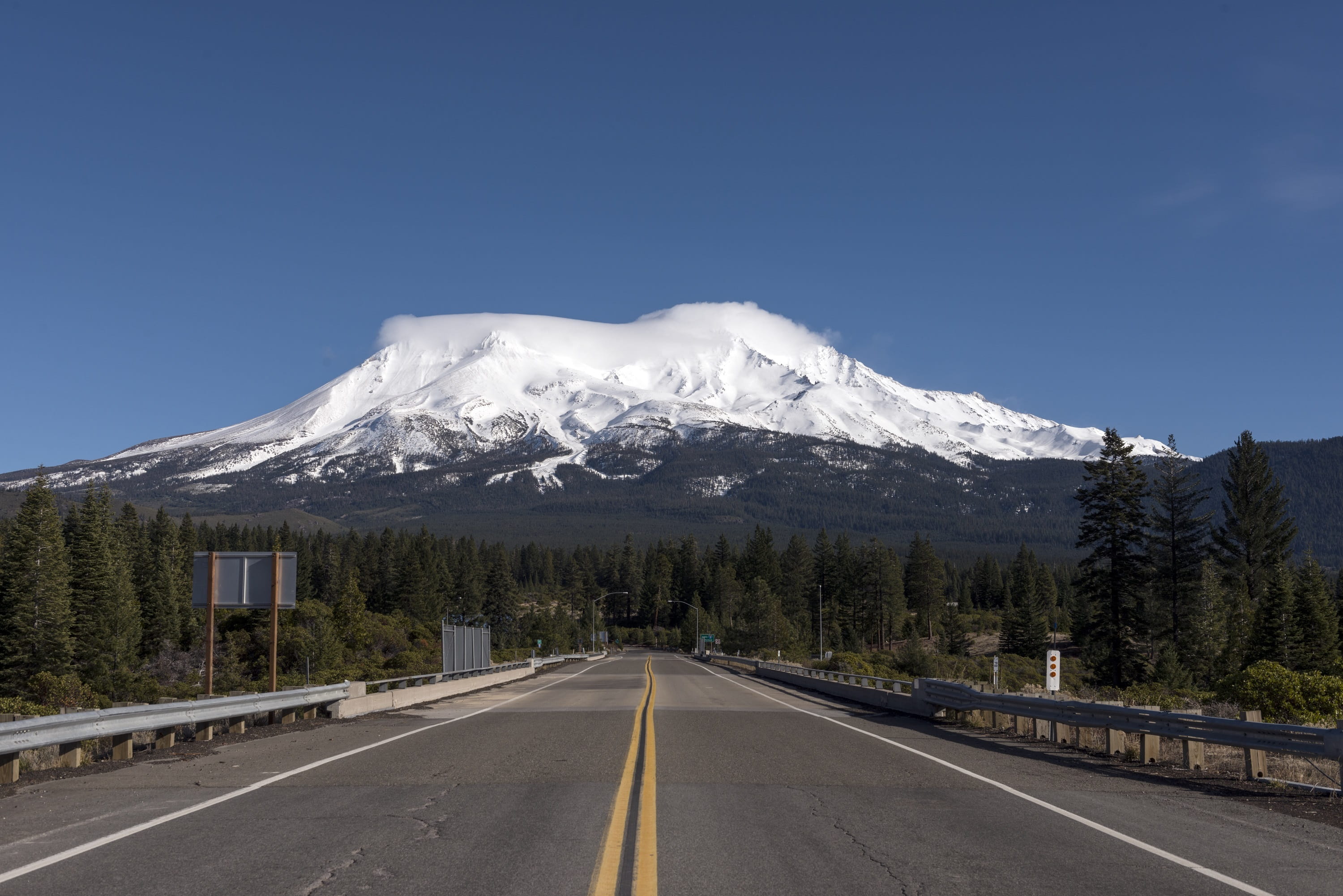 outdoors, scenic, forest, scenics - nature, alpine, mountains, no people, sky, mountain peak, Highway, Snow, clouds, usa, nature, the way forward, diminishing perspective, HD Wallpaper