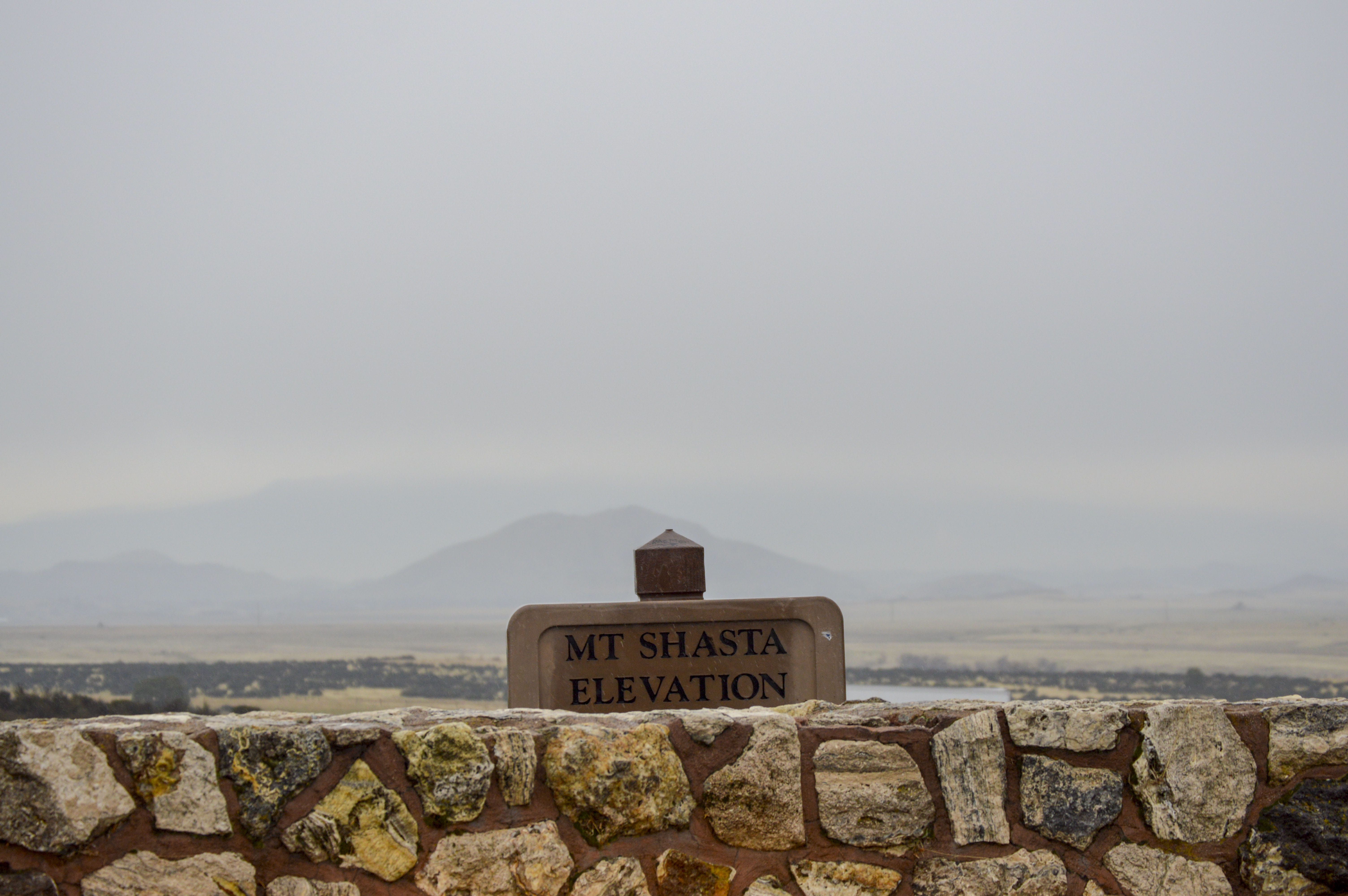 wall, 5K, western script, nature, fog, copy space, capital letter, beauty in nature, communication, sign, water, scenics - nature, mount shasta, sky, mountain, HD Wallpaper