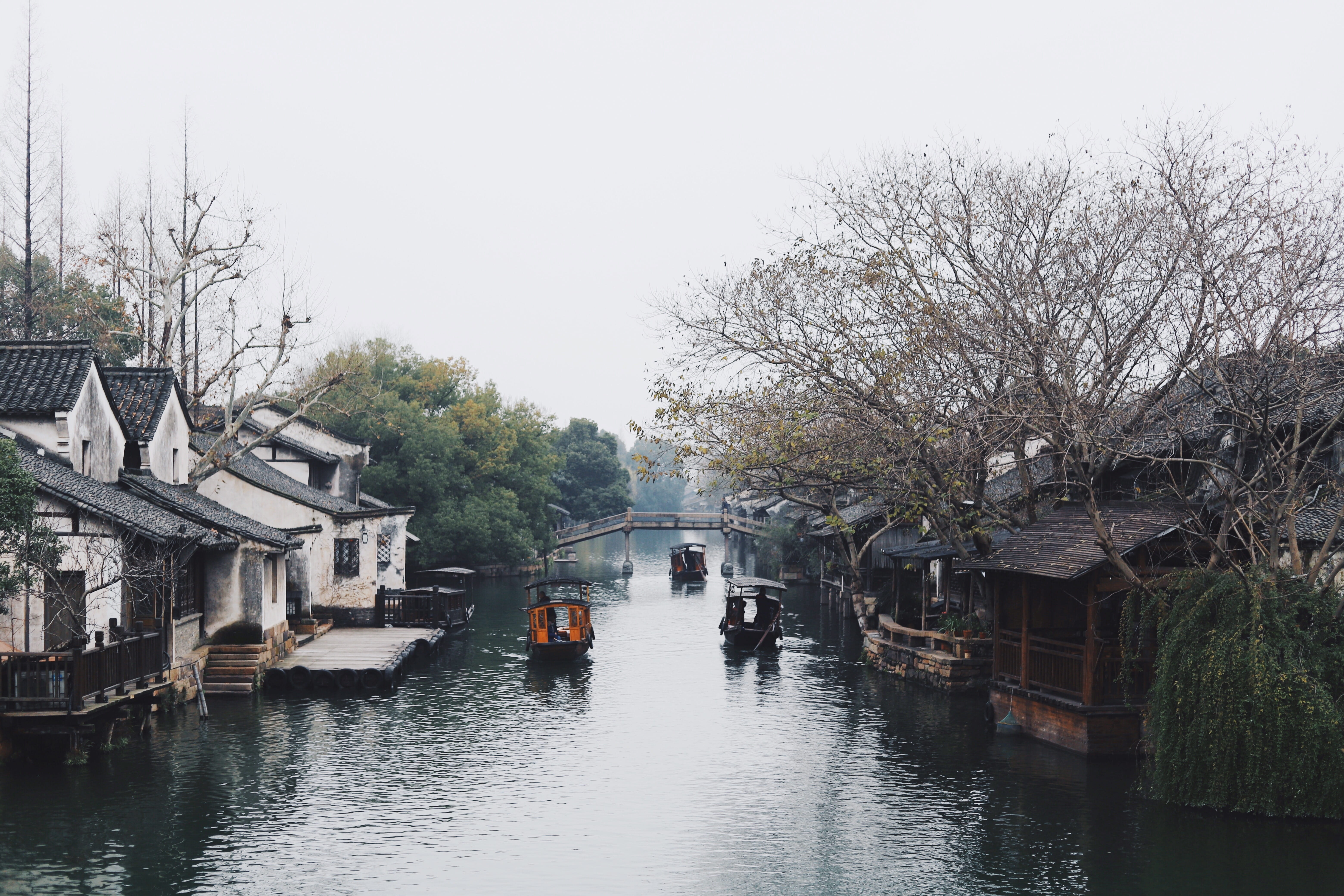 transportation, gray, bots, residential district, no people, river, outdoors, water, building exterior, houses, tree, house, sky, built structure, day, HD Wallpaper