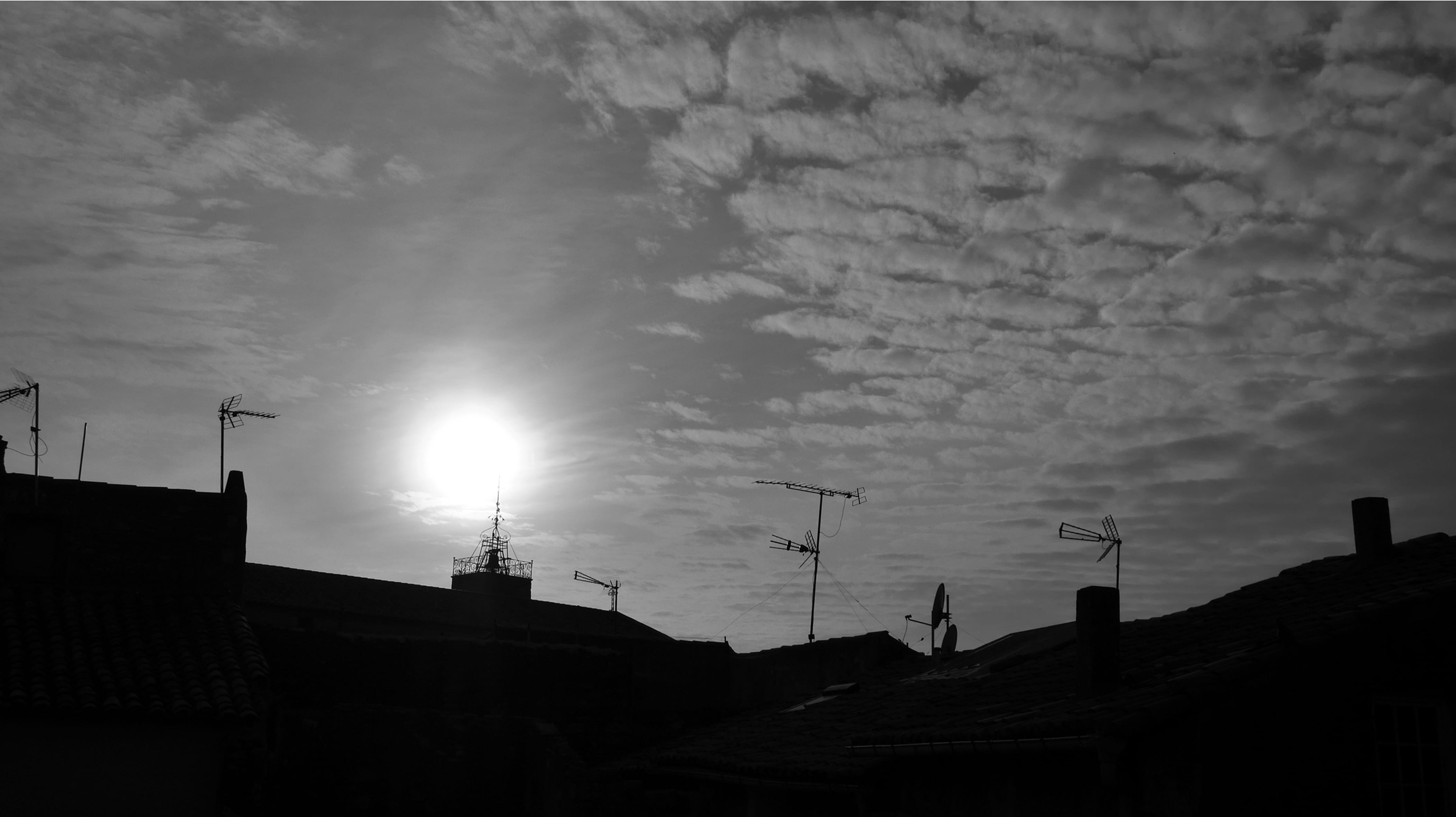 sun, no people, silhouette, building exterior, low angle view, cloud - sky, sunset, village street, village, building, architecture, technology, built structure, HD Wallpaper