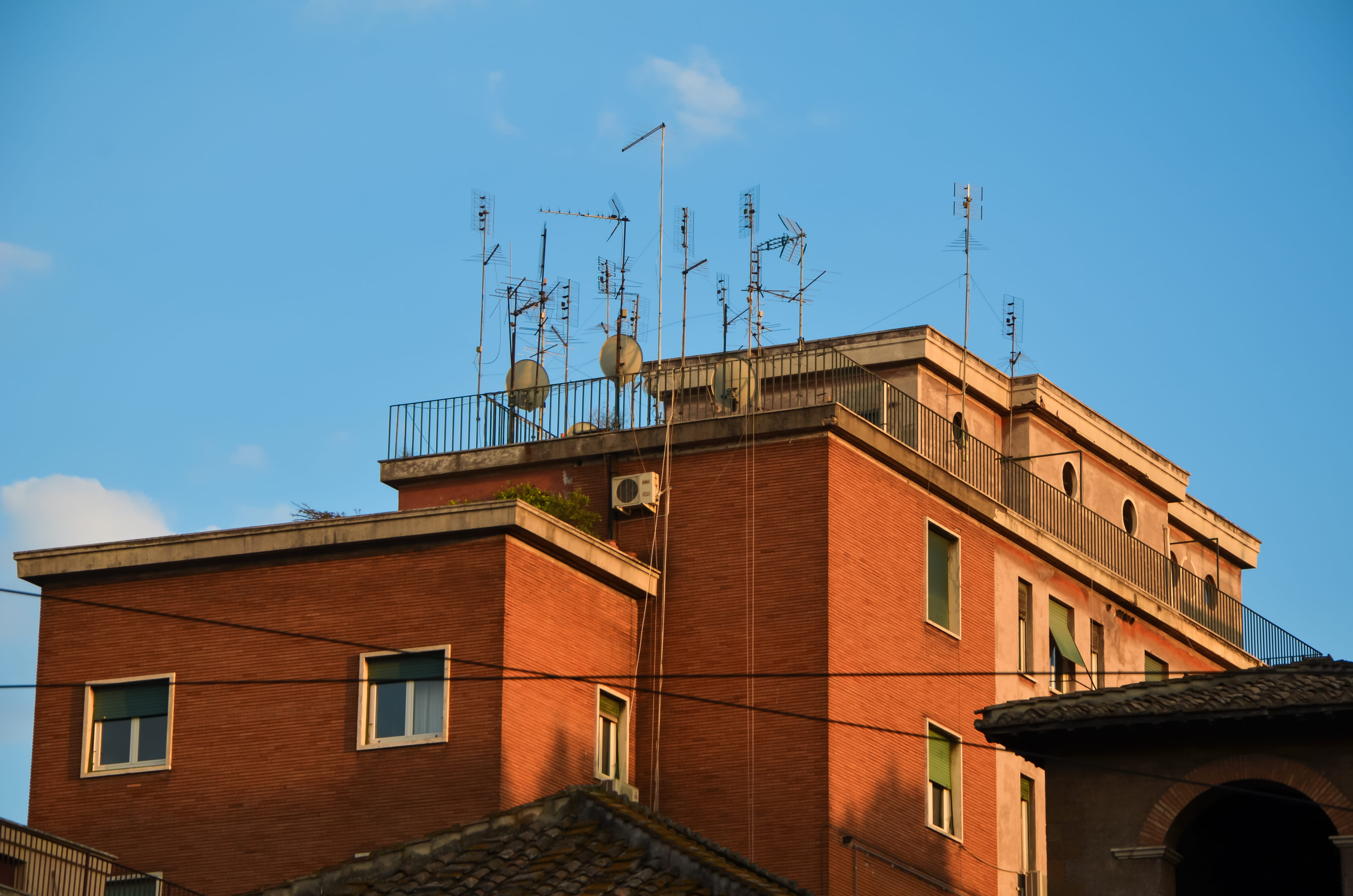 low angle view, nature, residential district, house, television aerial, technology, no people, rome, building, architecture, roof, building exterior, connection, HD Wallpaper