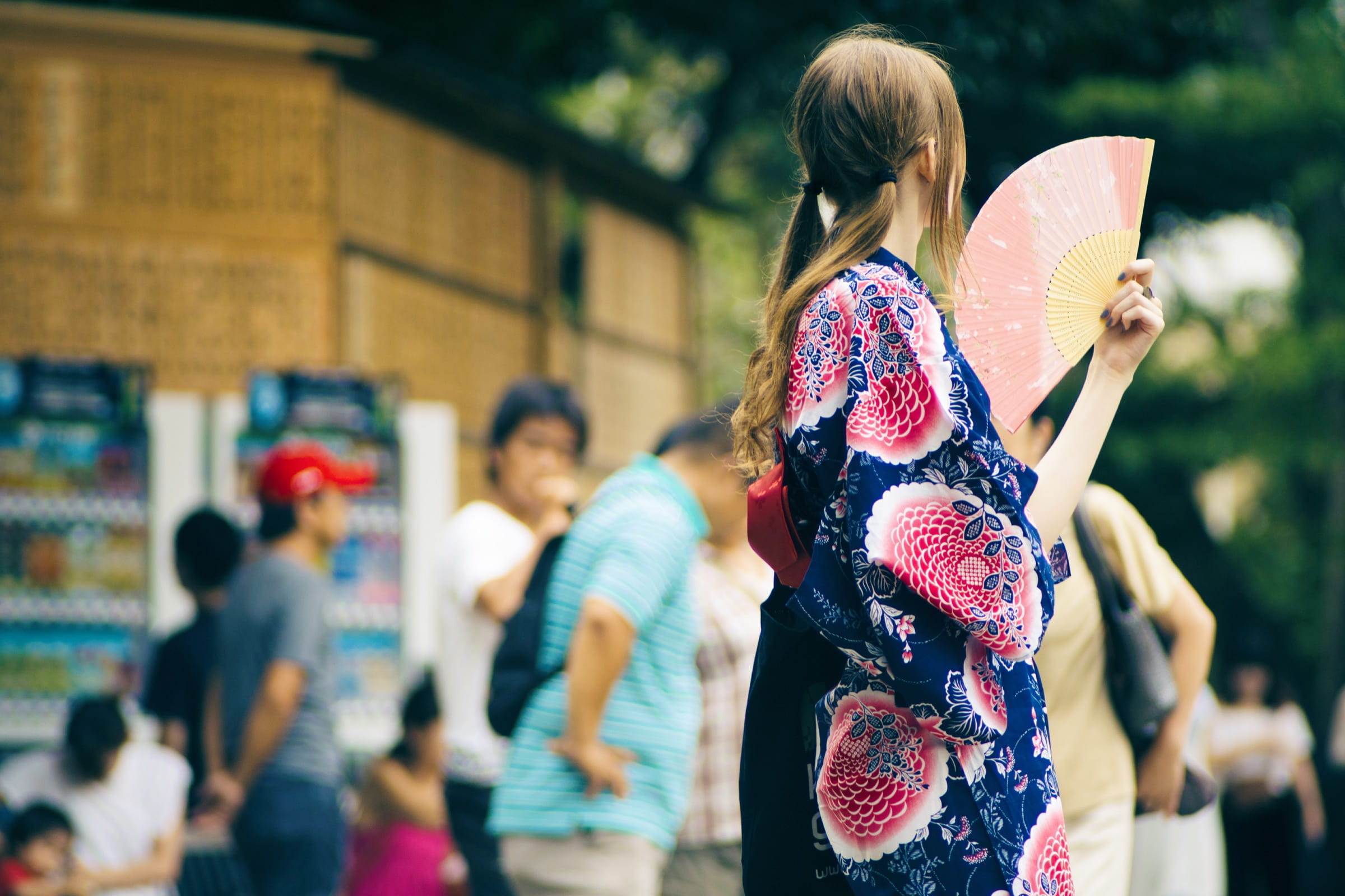 hand, summer festival, clothing, hairstyle, walking, cultural dress, city, beside, blue, child, holding, daughter, outdoors, lifestyles, focus on foreground, HD Wallpaper