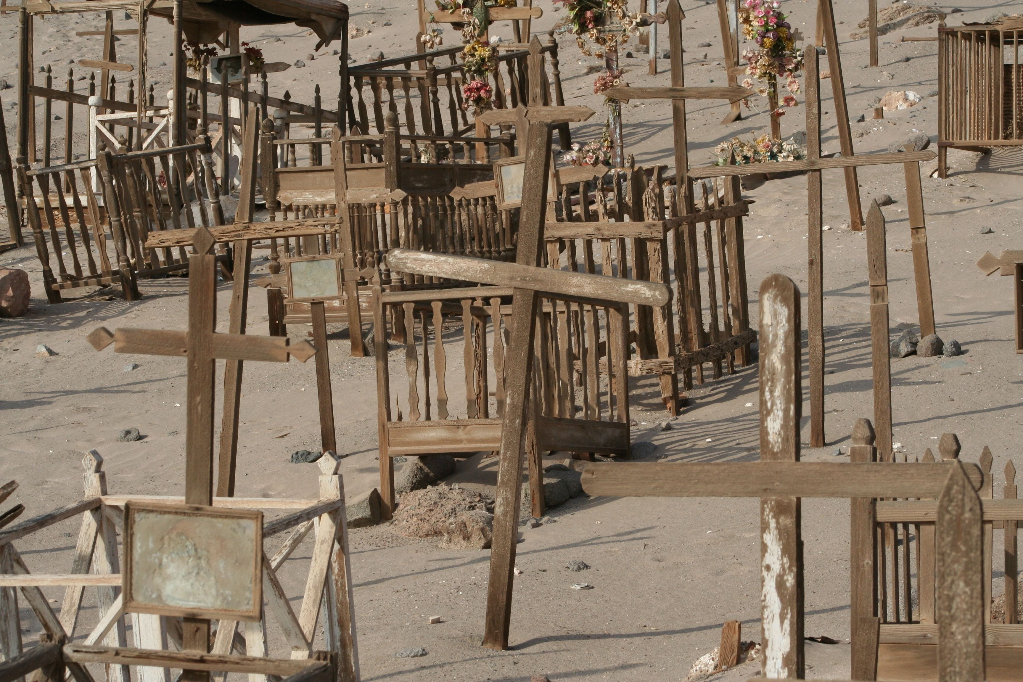 building, industry, art and craft, chair, creativity, high angle view, cemetery in the desert, architecture, no People, Desert, Cemetery, built Structure, HD Wallpaper