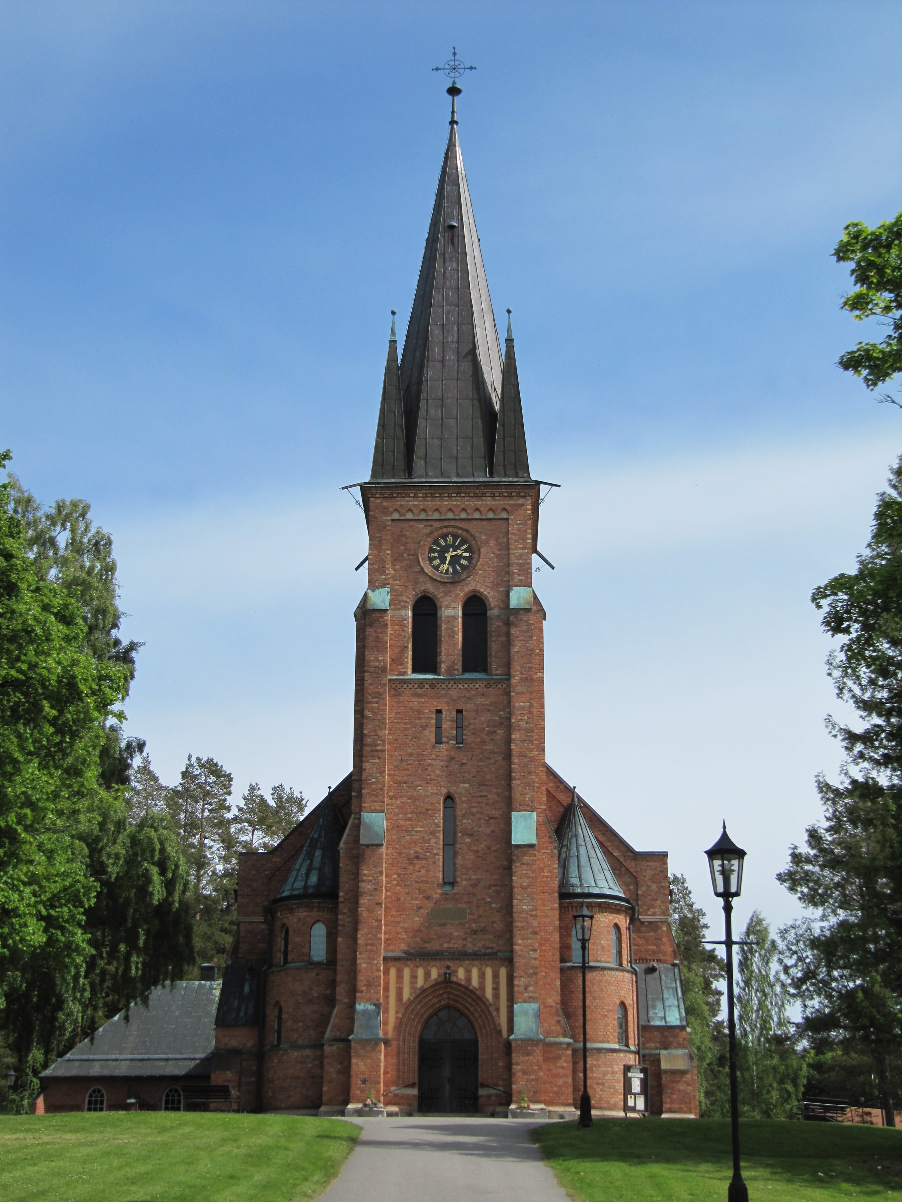 building exterior, clock tower, tree, outdoors, tower, Nya, historic, Church, sky, Alnö, no people, architecture, Sweden, nature, religious, 4K, place of worship, Phone HD Wallpaper