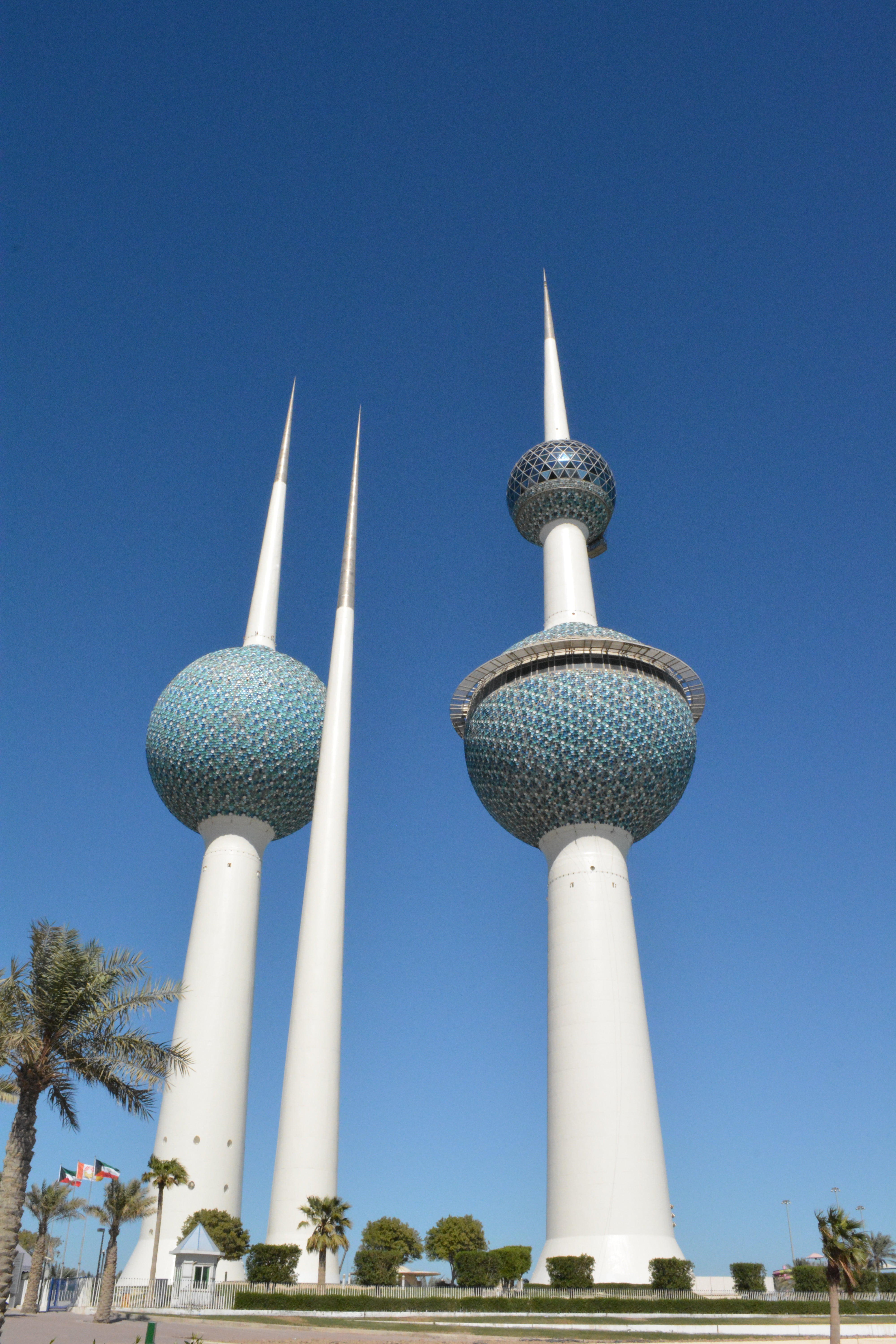 communication, day, kuwait, building, tall - high, tourism, clear sky, travel destinations, landmarks, blue, copy space, spire, architecture, sky, low angle view, Phone HD Wallpaper