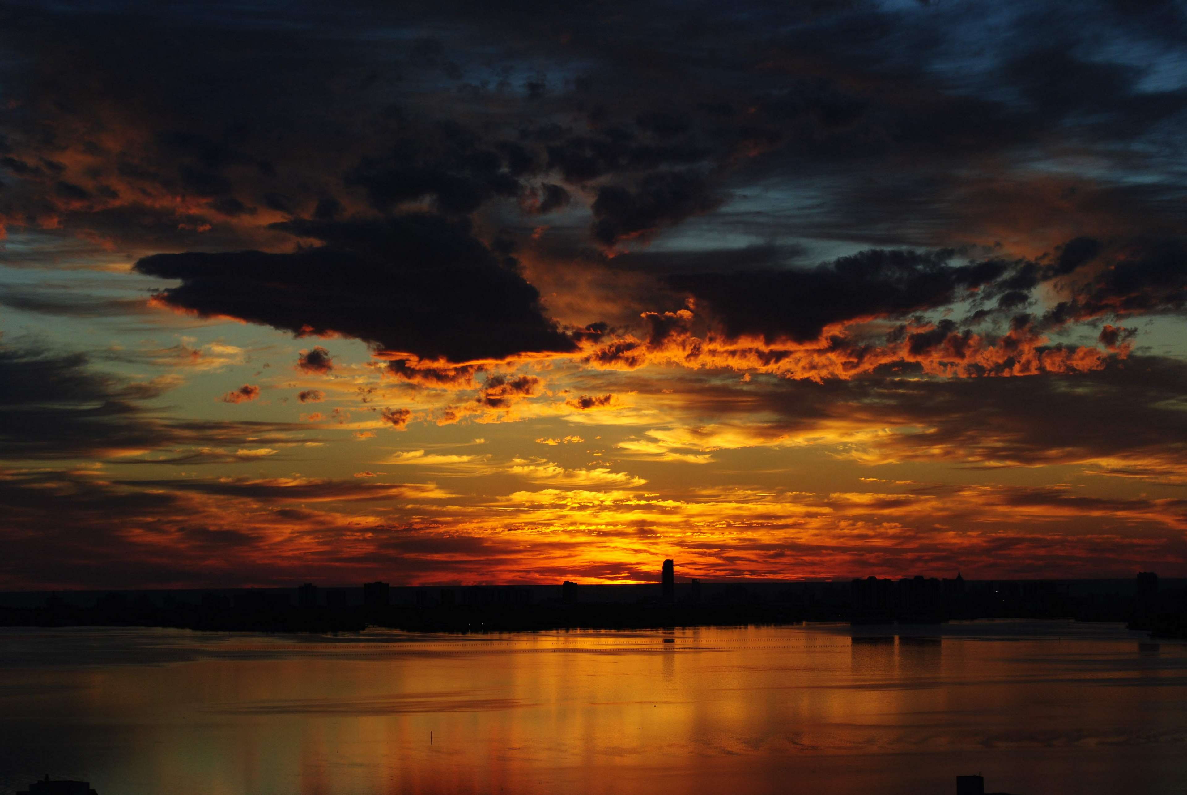 silhouette, sun, landscape, scenics - nature, sunrise, nature, destination, waterfront, sky, biscayne bay, reflection, sunset, 4K, cloud - sky, tropical, HD Wallpaper