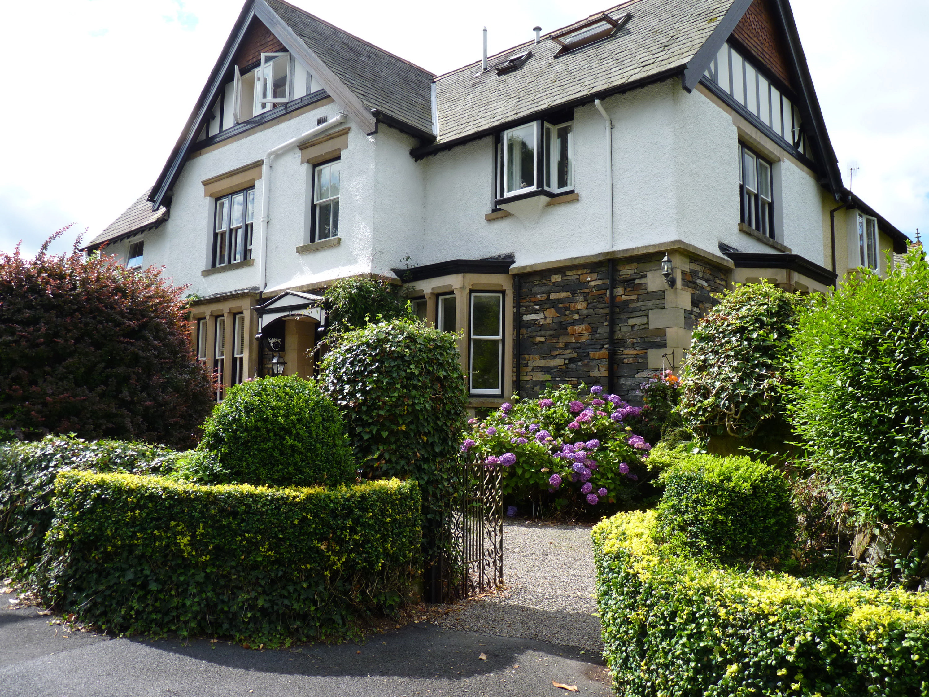 2K, Windermere, the bushes, house, design, UK, wicket, garden, flowers, HD Wallpaper