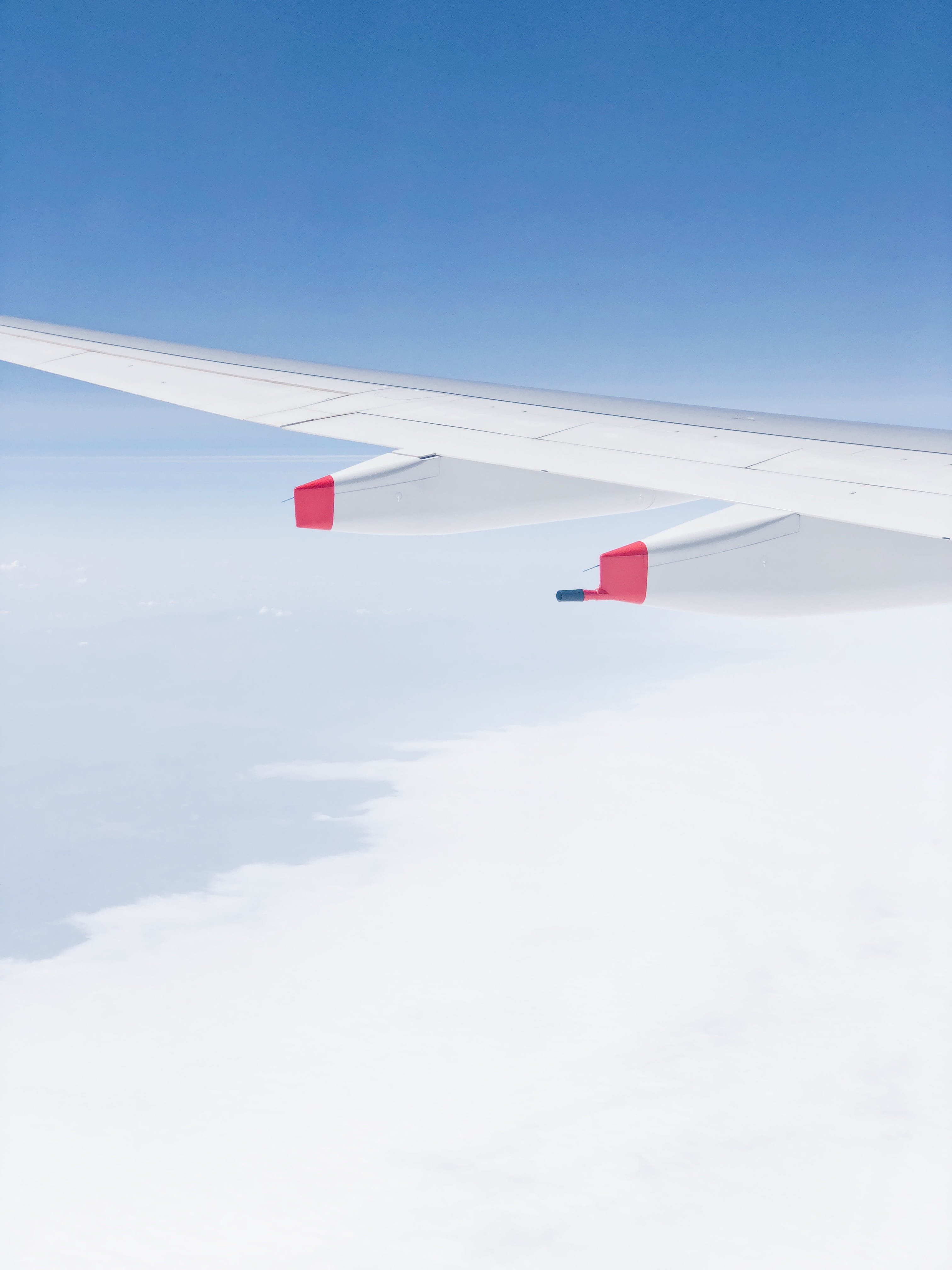 up, white color, scenics - nature, sunlight, wing, outdoors, minimal, cloud - sky, travel, no people, flight, red, nature, copy space, transportation, aircraft wing, Phone HD Wallpaper