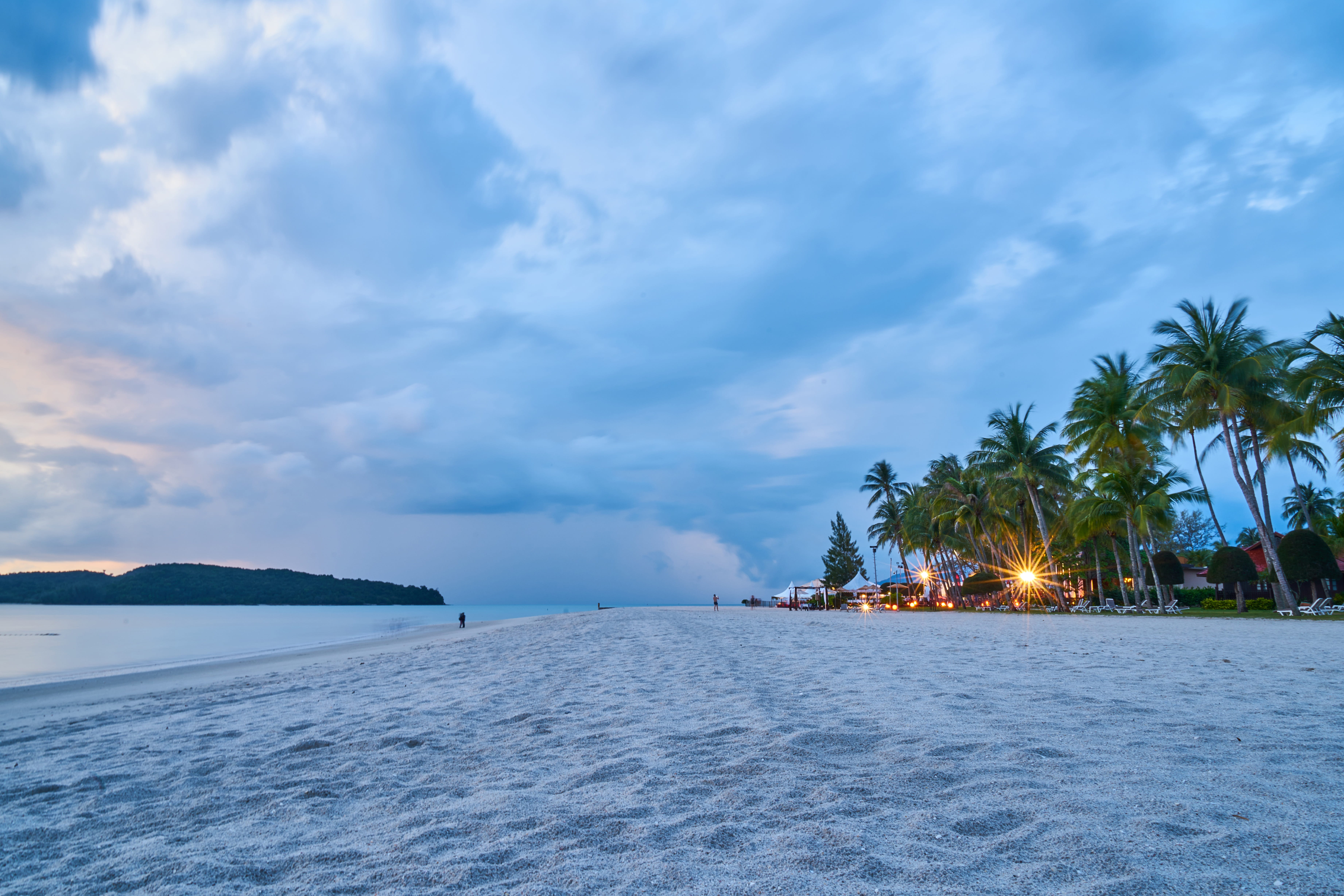 holiday, beach, cloud - sky, season, coconut palm tree, beauty in nature, tree, travel, tropical climate, 5K, coastline, landscape, photography, sunrise, HD Wallpaper