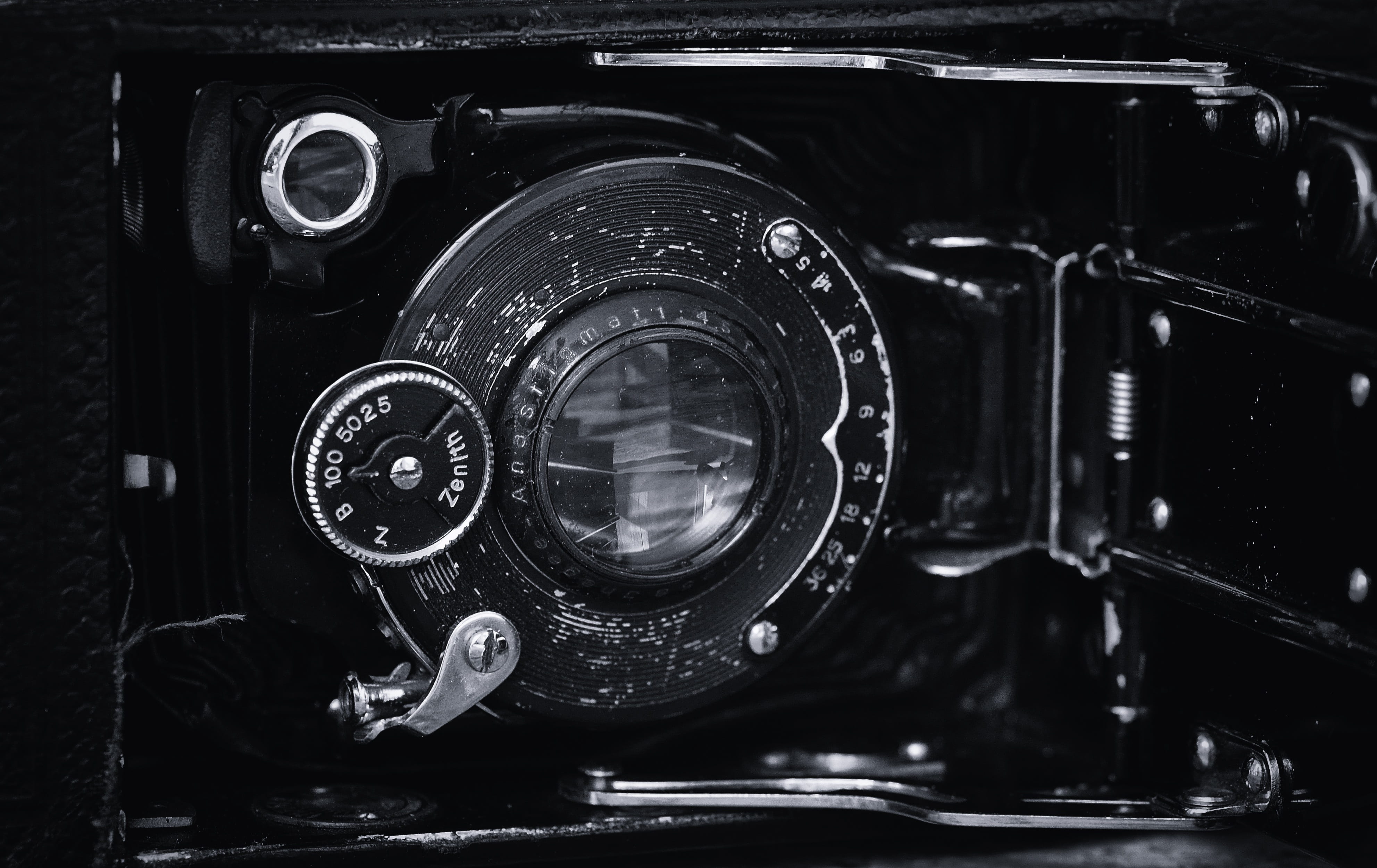 focus on foreground, land vehicle, motor vehicle, black and white recording, car, Inner Workings, Camera, camera - photographic equipment, technology, music, HD Wallpaper