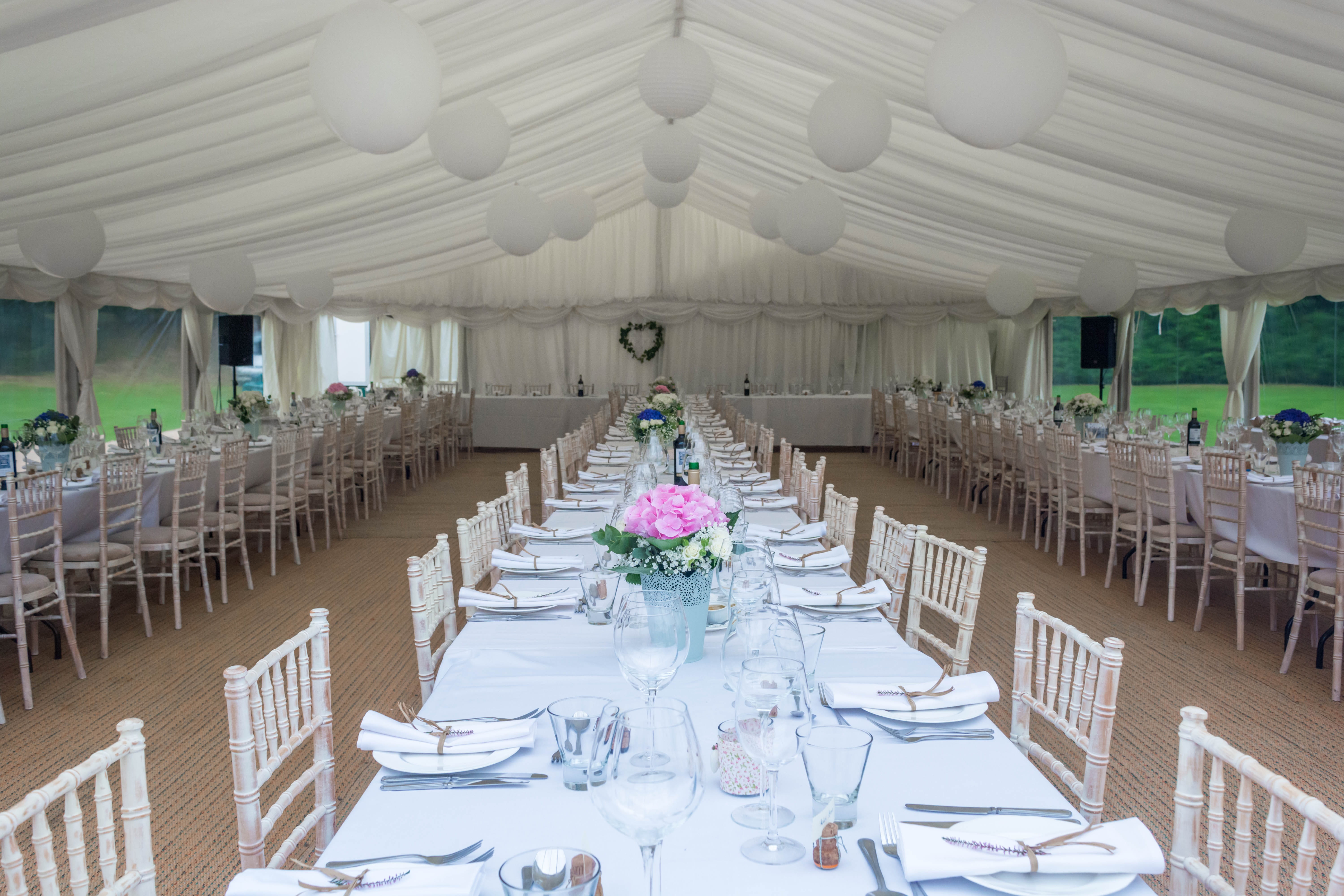 cater, tables, arrangement, chair, catering, flower arrangement, seat, tablecloth, marquee, place, absence, elegance, formal, celebration, lunch, luxury, HD Wallpaper