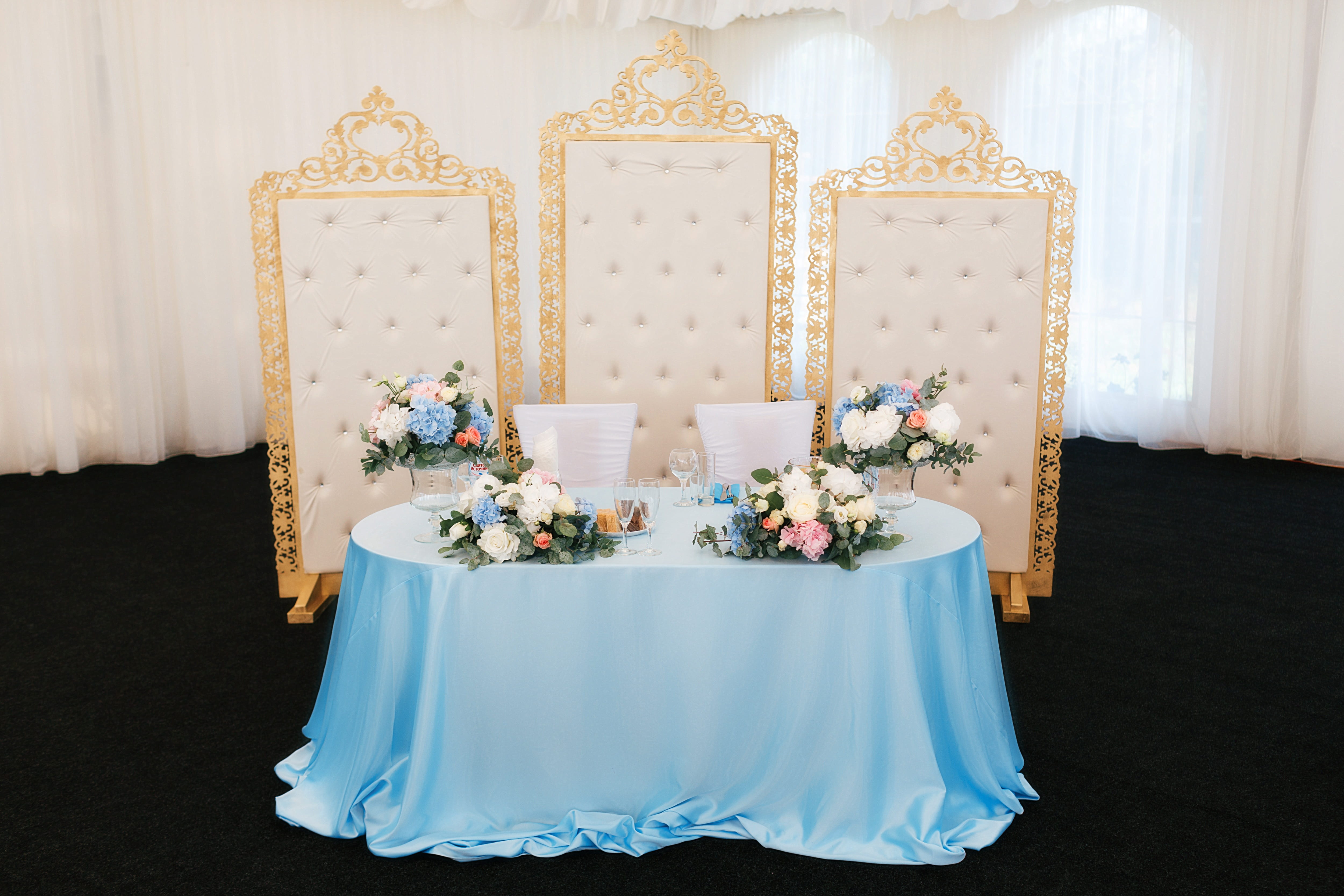 seat, event, bouquet, decoration, Beauty, marquee, still life, View, pattern, Flowers, no people, tenderness, day, beautiful, Table, celebration, luxury, HD Wallpaper