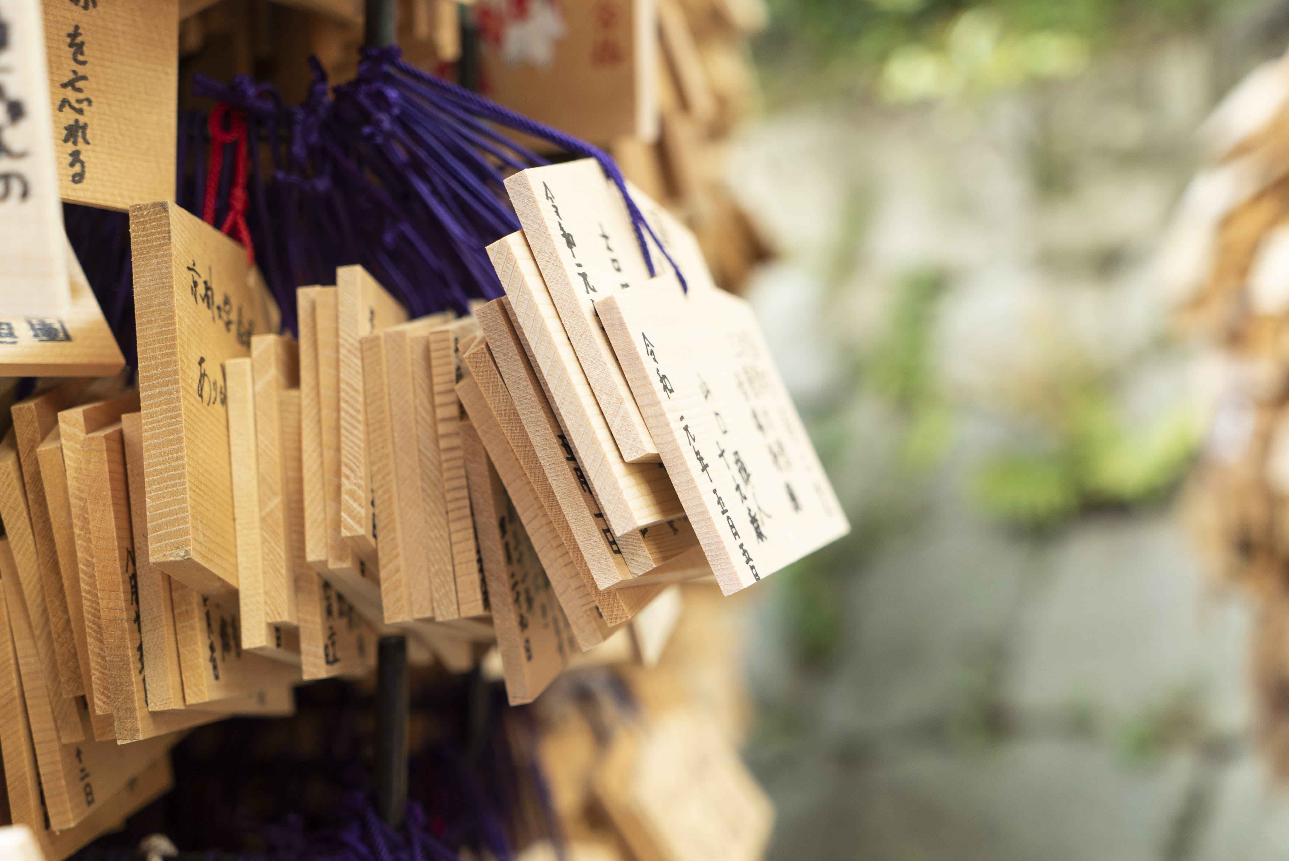 wiring, 4K, box, japan, building, wish, plywood, temple, focus on foreground, paper, text, metropolis, no people, town, city, wood - material, communication, HD Wallpaper