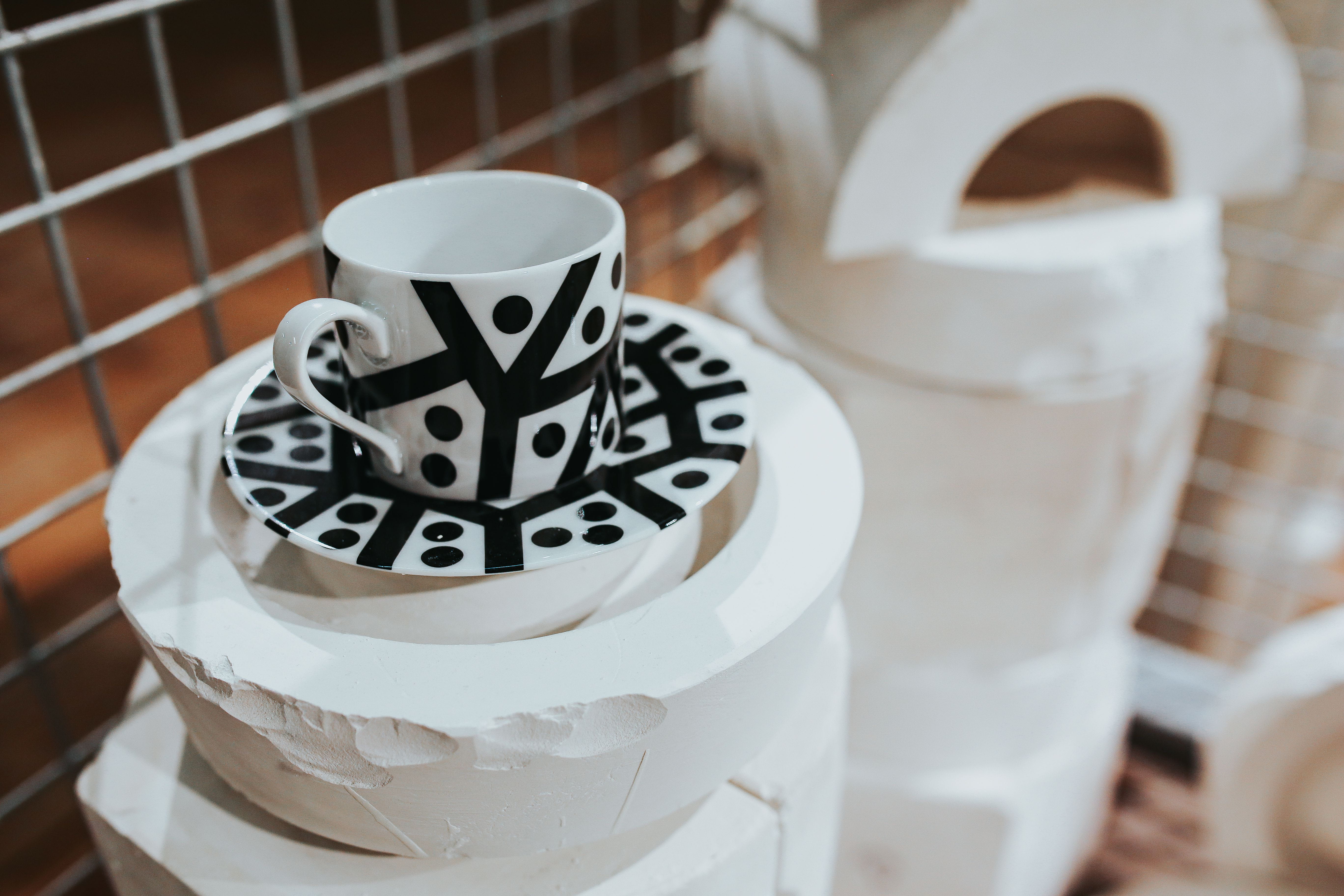 gallery, high angle view, no people, cup, coffee Cup, indoors, temptation, various, art, indulgence, unhealthy eating, cafe, food, still life, focus on foreground, HD Wallpaper