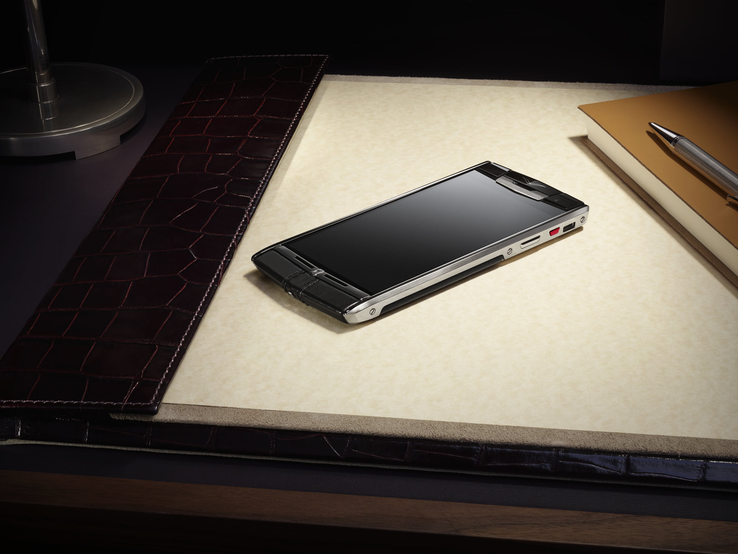 style, technology, tray, gadget, screen, portable information device, 1080P, communication, black color, computer, smart phone, table, smartphone, indoors, HD Wallpaper