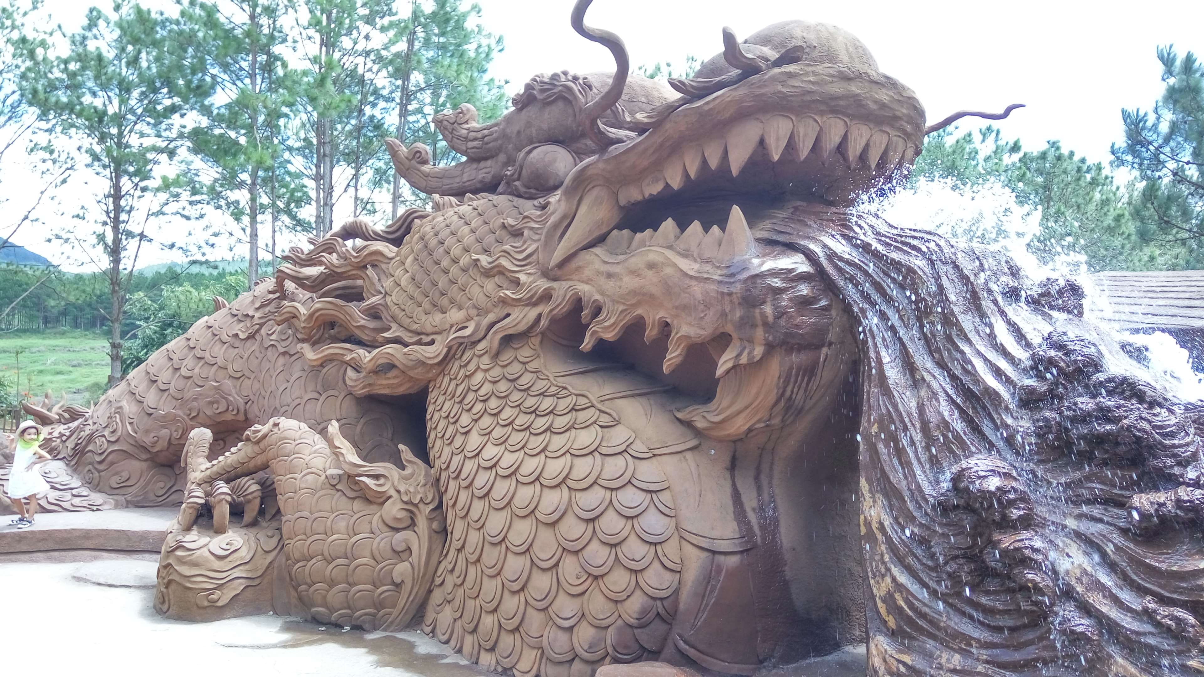 plant, carving - craft product, no people, low angle view, representation, art and craft, animal wildlife, architecture, day, mouth open, nature, 4K, dragon, HD Wallpaper