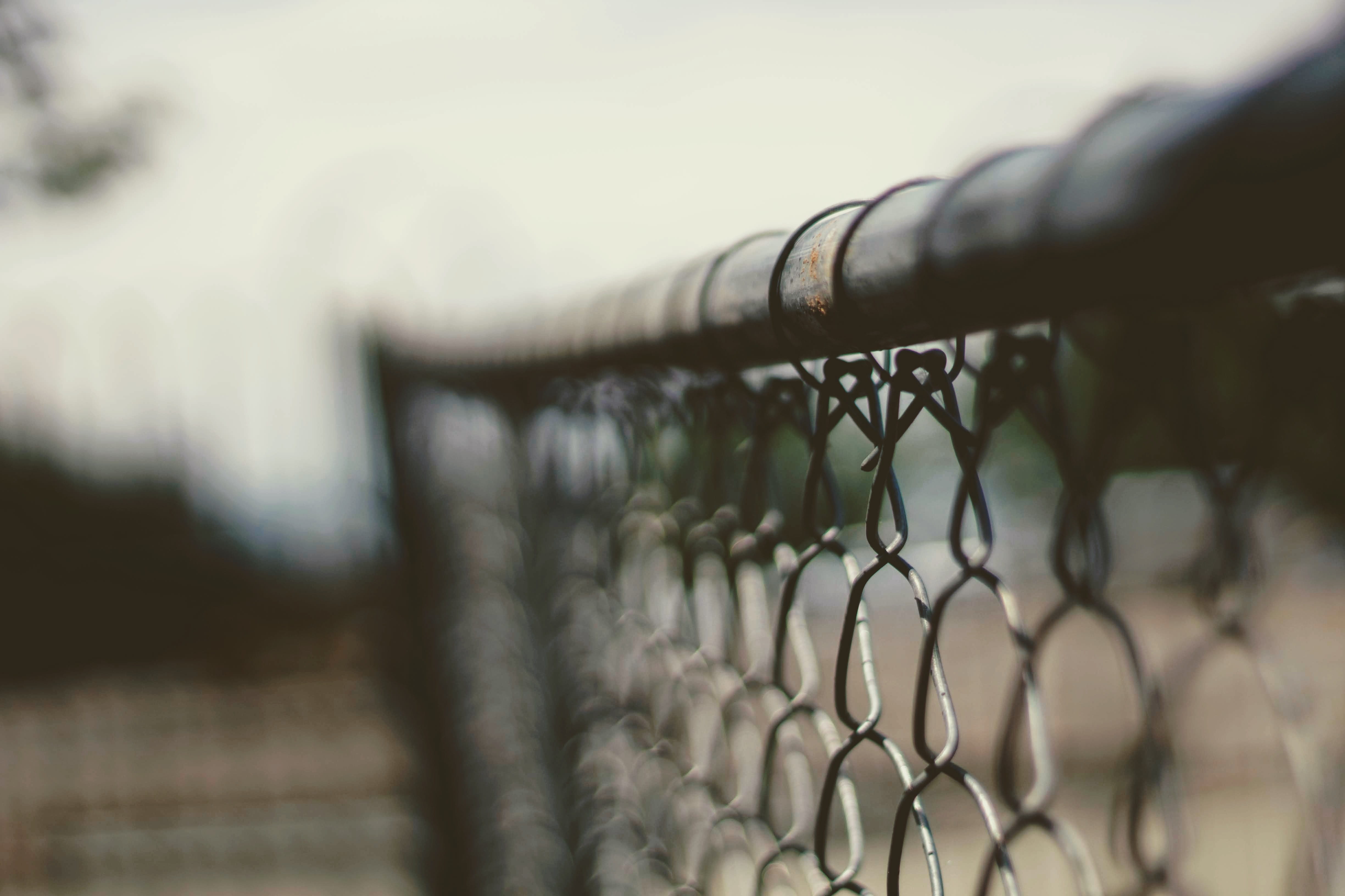 drink, photography, selective, 4K, pipeline, hanger, chain, lace, protection, focus on foreground, barricade, furniture, day, fence, beverage, jaw, alcohol, HD Wallpaper
