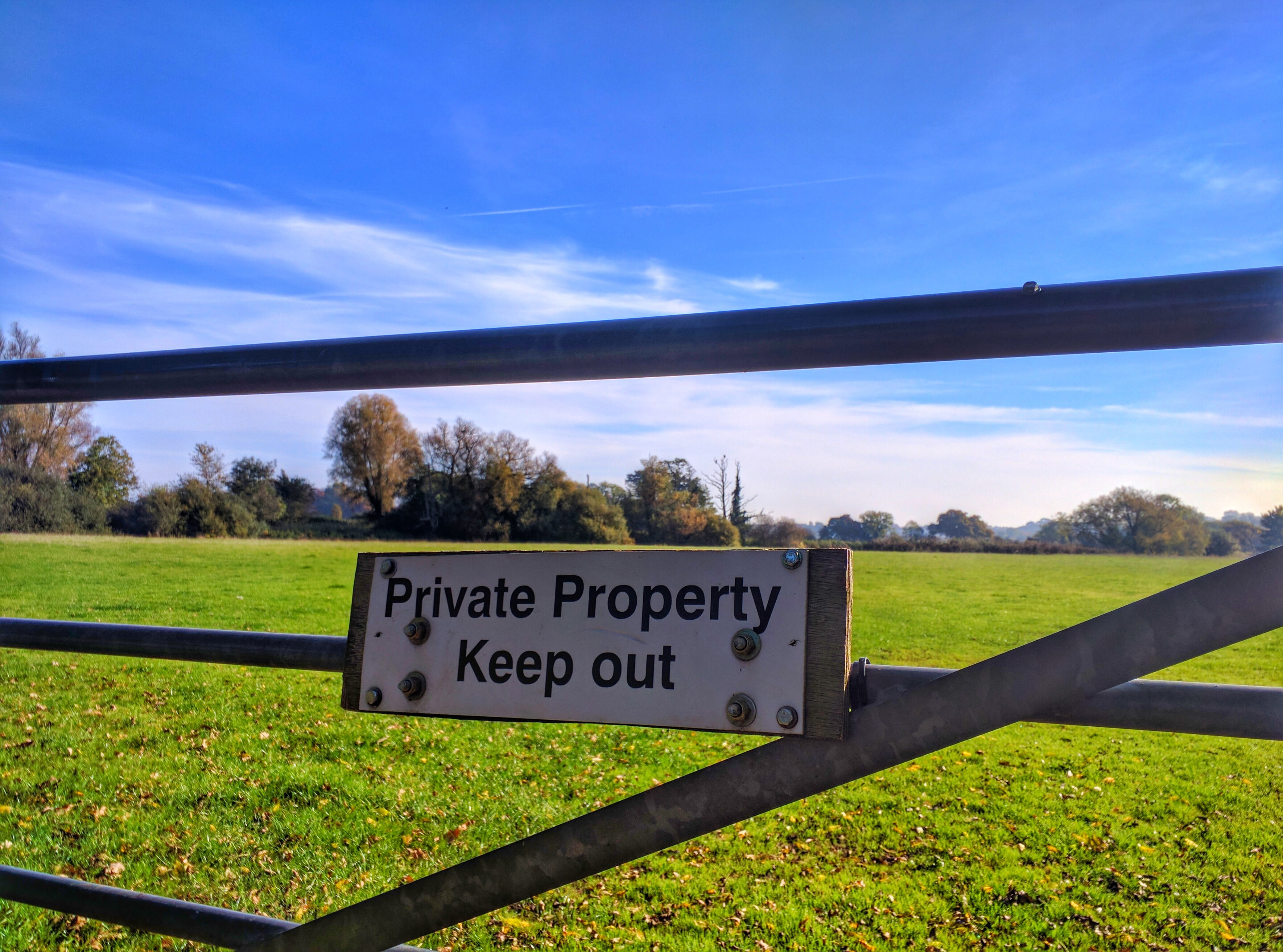 farming, land, information, gate, nature landscape, 4K, outdoors, landscape, sign, green color, day, farm, communication, meadow, grass, beauty in nature, HD Wallpaper