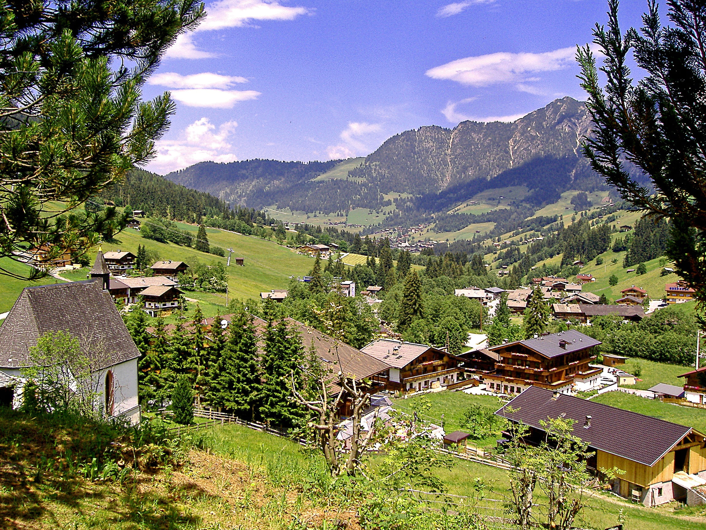 residential district, alluvial plain, built structure, hotels, farms, mountain, switzerland, inneralpbach, beauty in nature, house, high angle view, scenics - nature, HD Wallpaper
