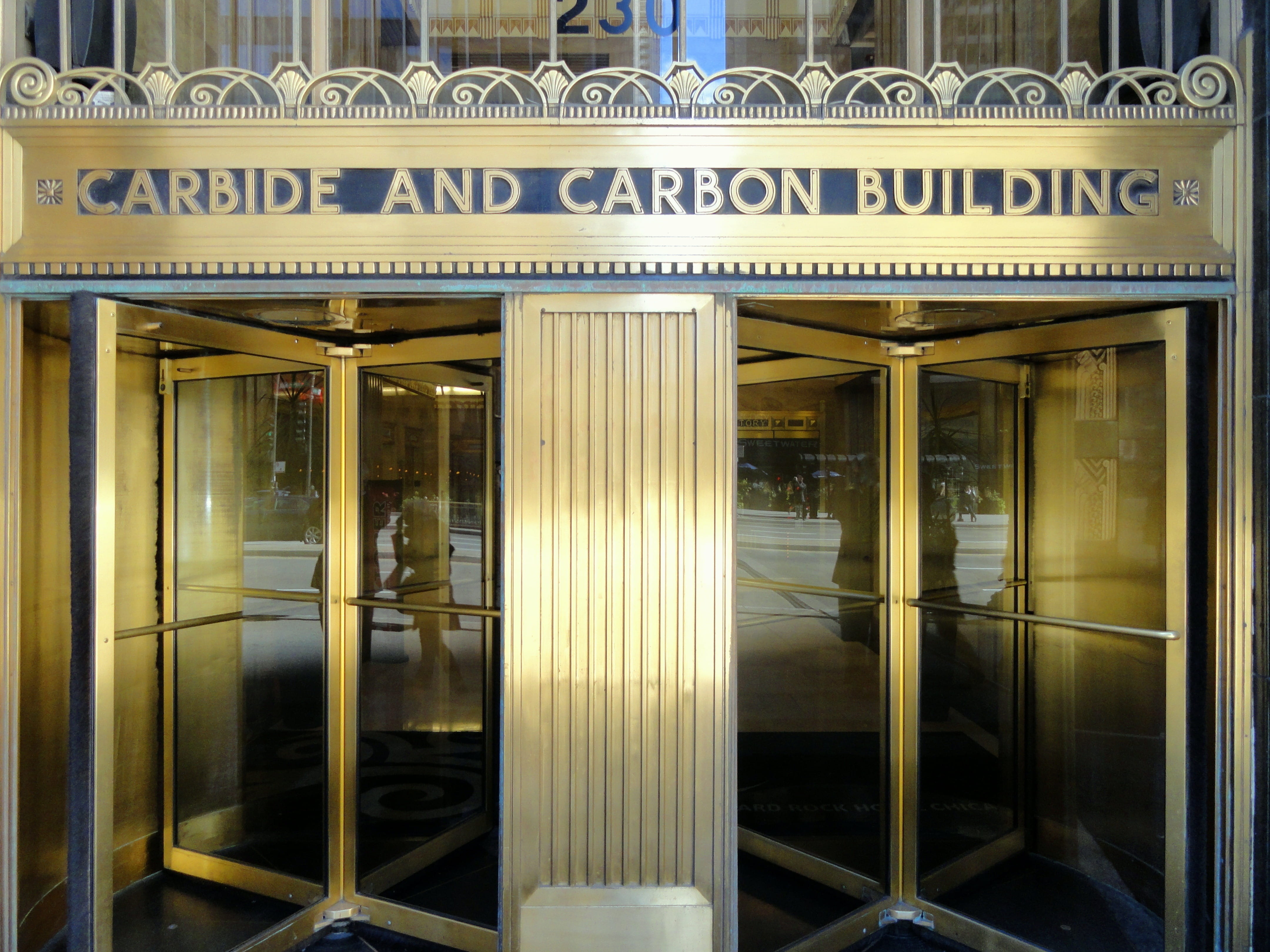 entrance, glass - material, built structure, train, 4K, business, carbide and carbon building, travel, architecture, rail transportation, outside, sign, HD Wallpaper