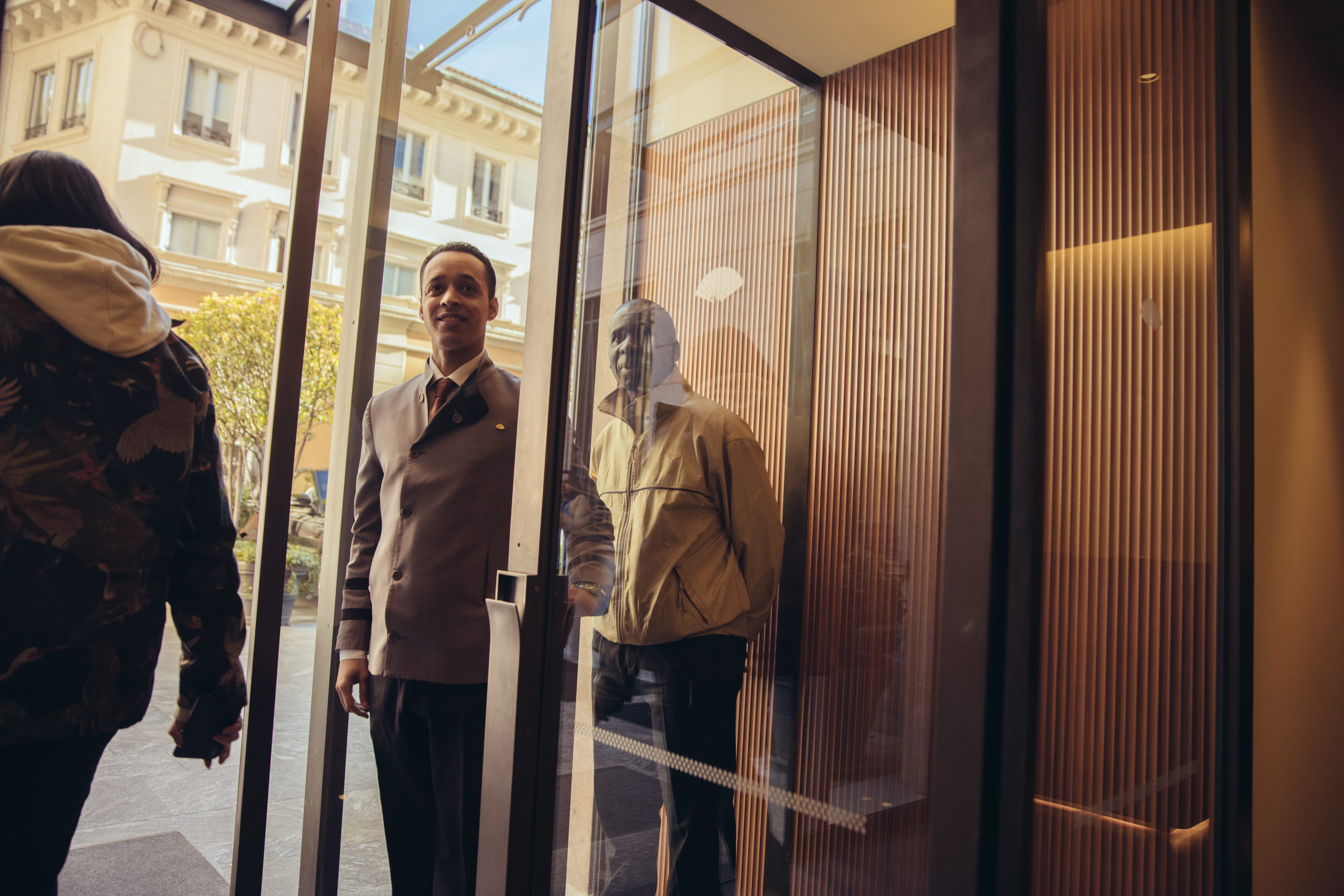 suit, door, clothing, portrait, elevator, people, building exterior, mannequin, sliding door, coat, reflection, pants, transparent, pedestrian, day, two people, HD Wallpaper