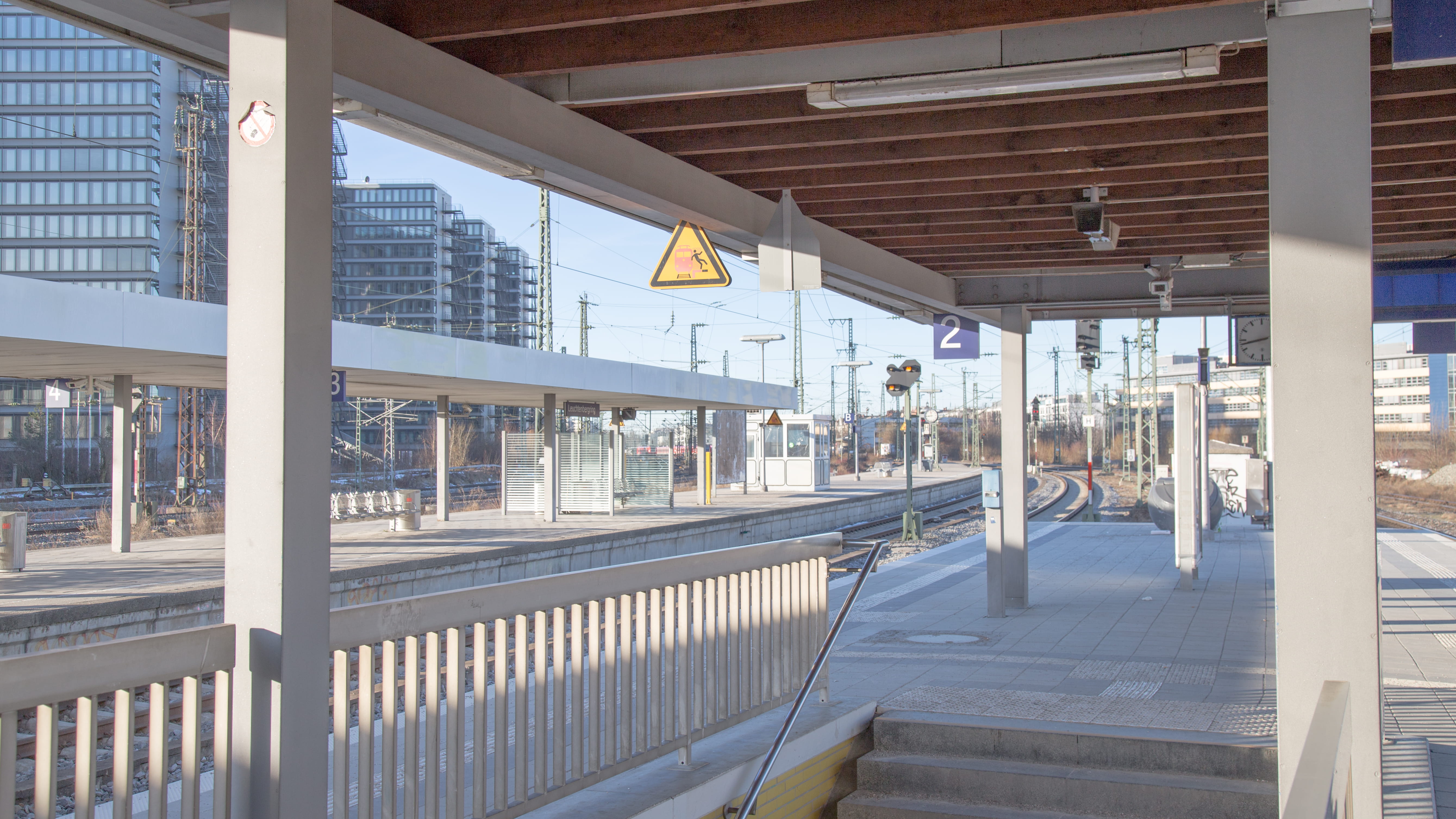 street, incidental people, building exterior, built structure, glass - material, railroad station, architectural column, sunlight, sliding door, nature, HD Wallpaper