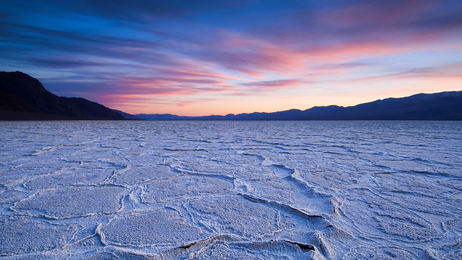salt flat, outdoors, reflection, water, cloud - sky, lake, landscape, lagoon, ice, environment, tranquil Scene, beauty In Nature, sunlight, island, dusk, HD Wallpaper