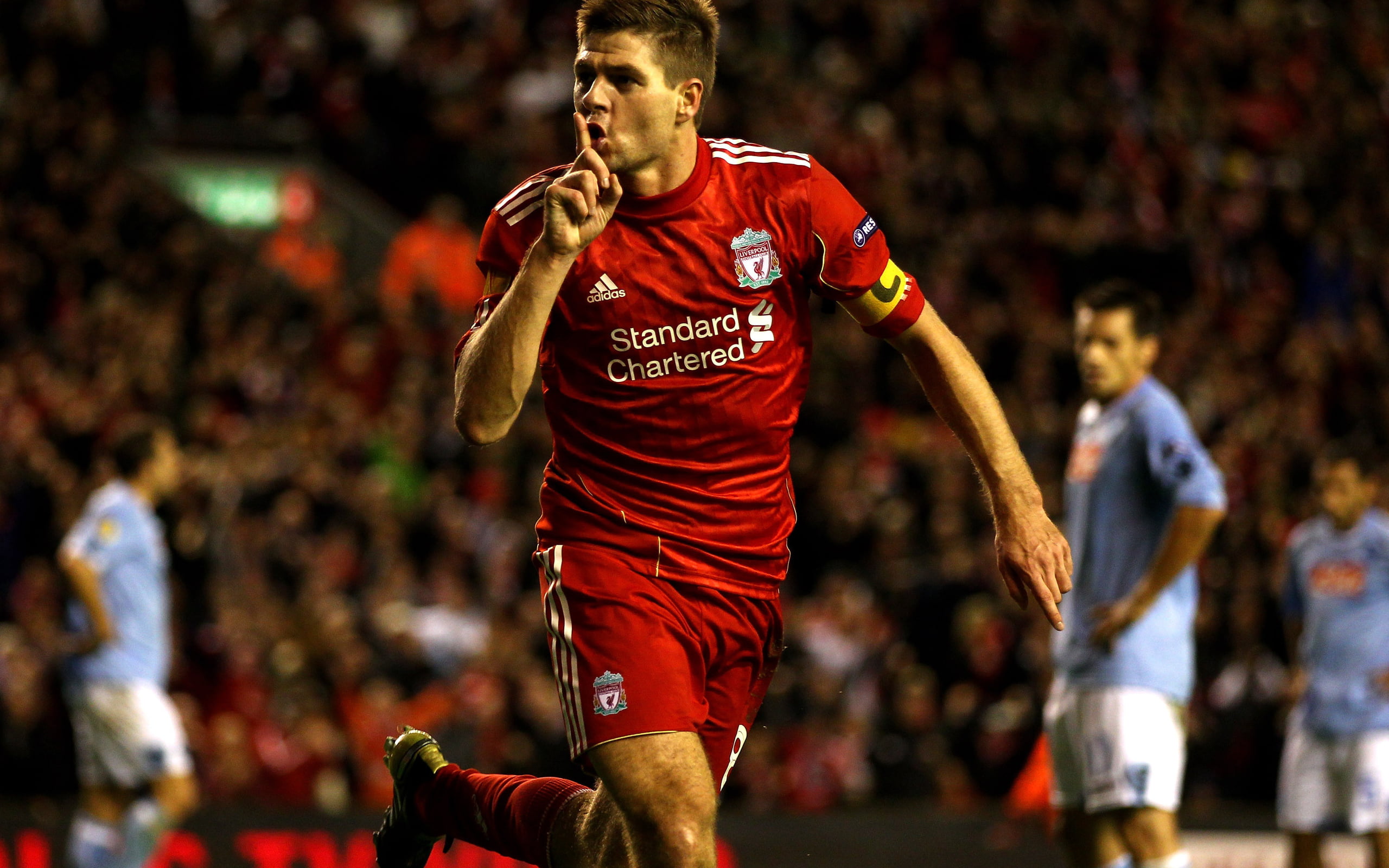 stage, Sports, strength, shirt, audience, focus on foreground, stadium, sportsman, liverpool, athlete, gerrard, group of people, people, chartered, sport, HD Wallpaper