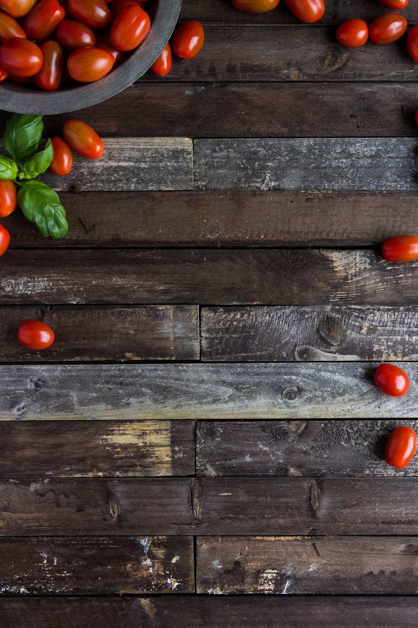 tomatoes, still life, freshness, red, large group of objects, wooden, oval, 1080P, food and drink, no people, wood, high angle view, healthy Eating, red chili pepper, Phone HD Wallpaper