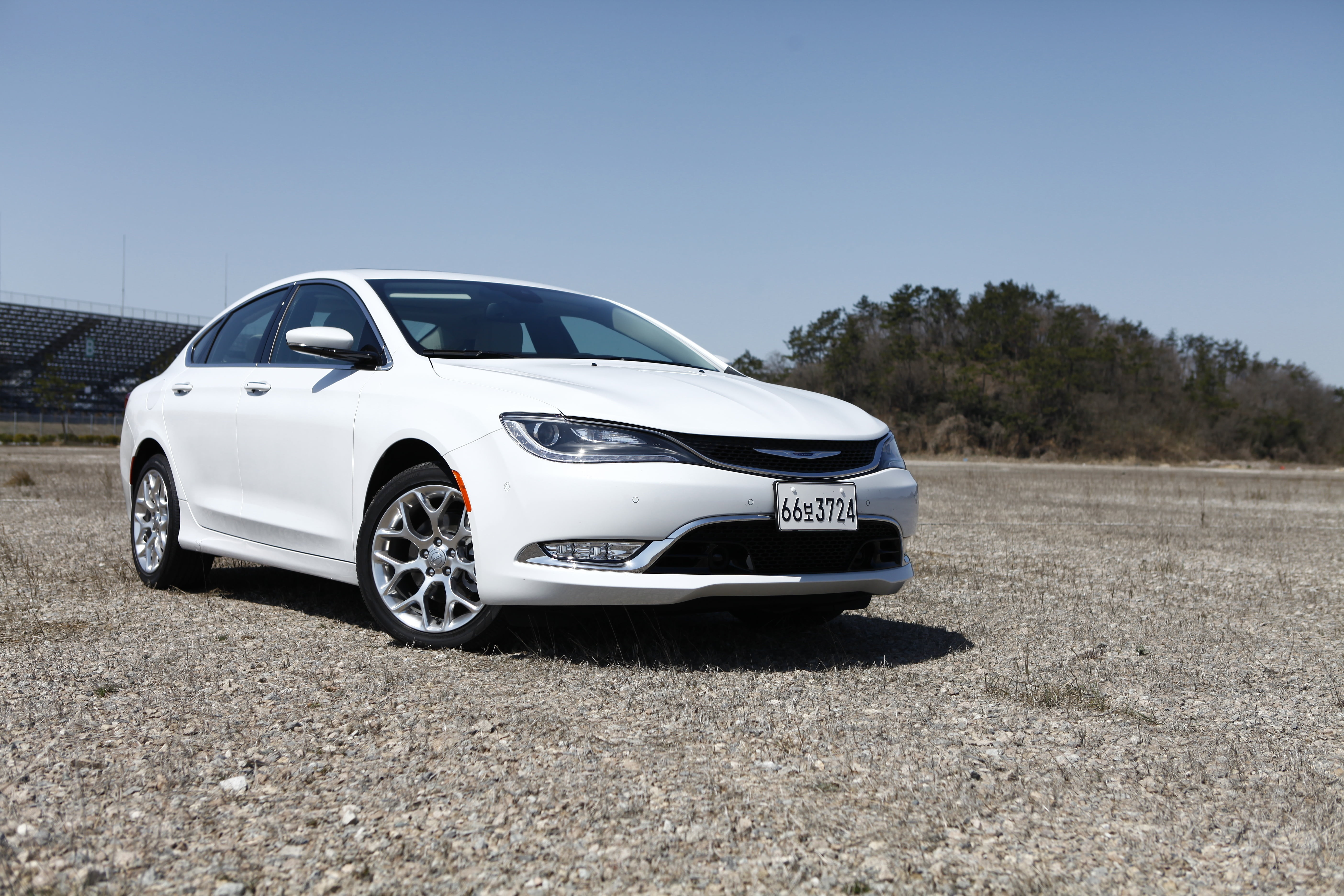 sky, day, car, silver colored, sedan, hite, motor vehicle, no people, copy space, shiny, wheel, chrysler, pavement, nature, wealth, road, black color, vehicle, HD Wallpaper