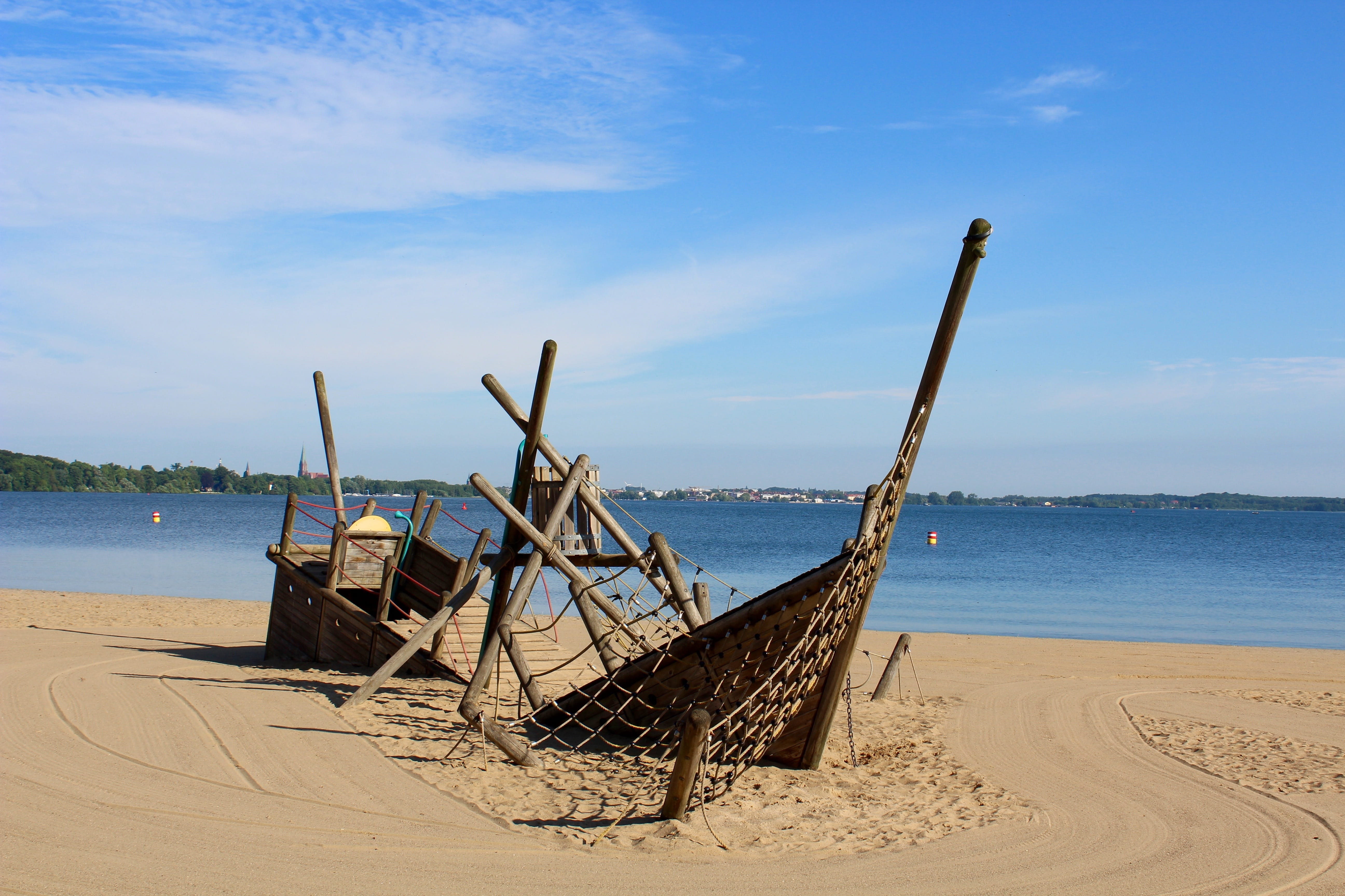 ruined, beach, tourism, schweriner lake, water, day, tranquility, sea, schwerin, sky, transportation, 5K, land, nature, sand, sunlight, horizon over water, HD Wallpaper