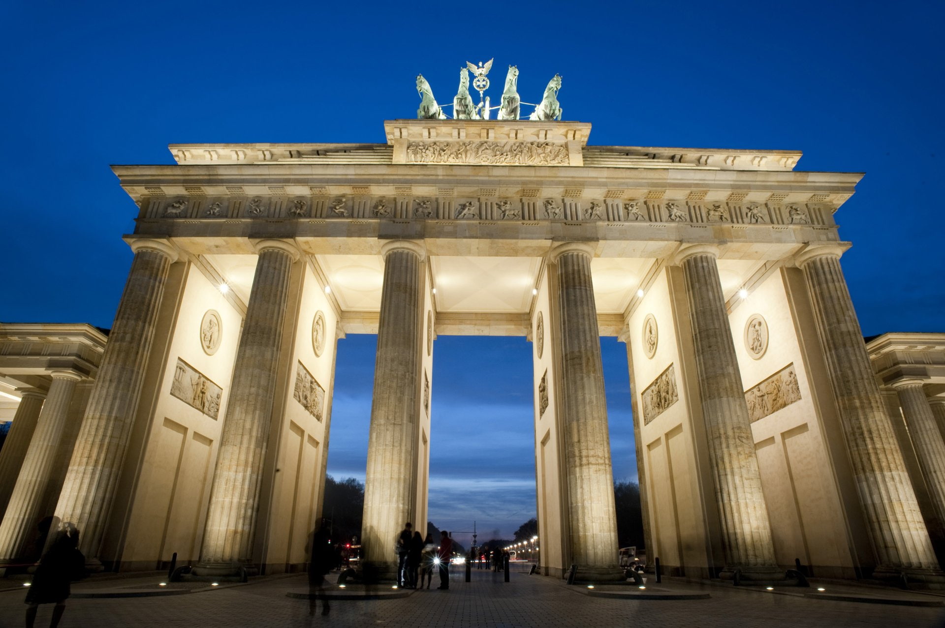 Light, Monument, Monuments, Night, Berlin, 1080P, Brandenburg Gate, Germany, HD Wallpaper