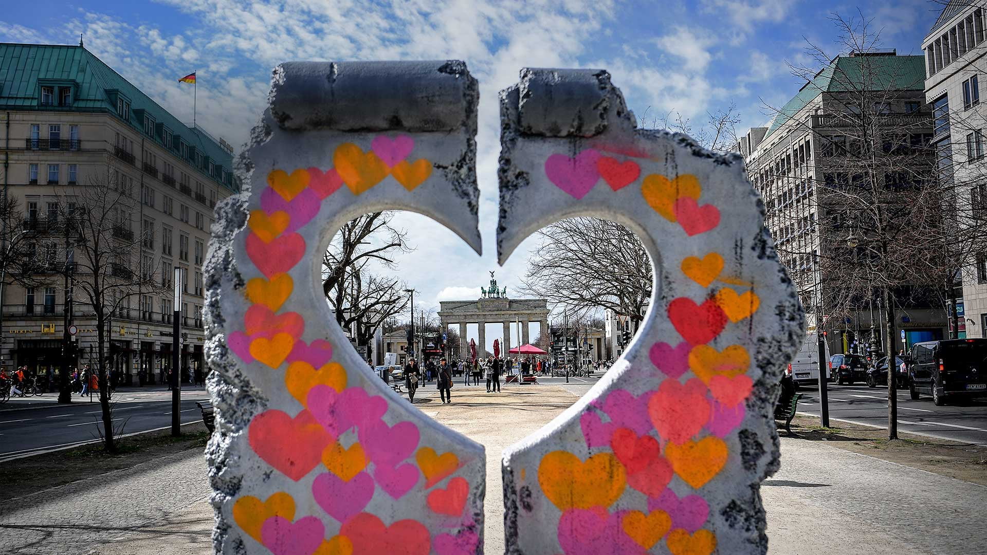 heart, Berlin, 1080P, Brandenburg gate, installation, Germany, HD Wallpaper