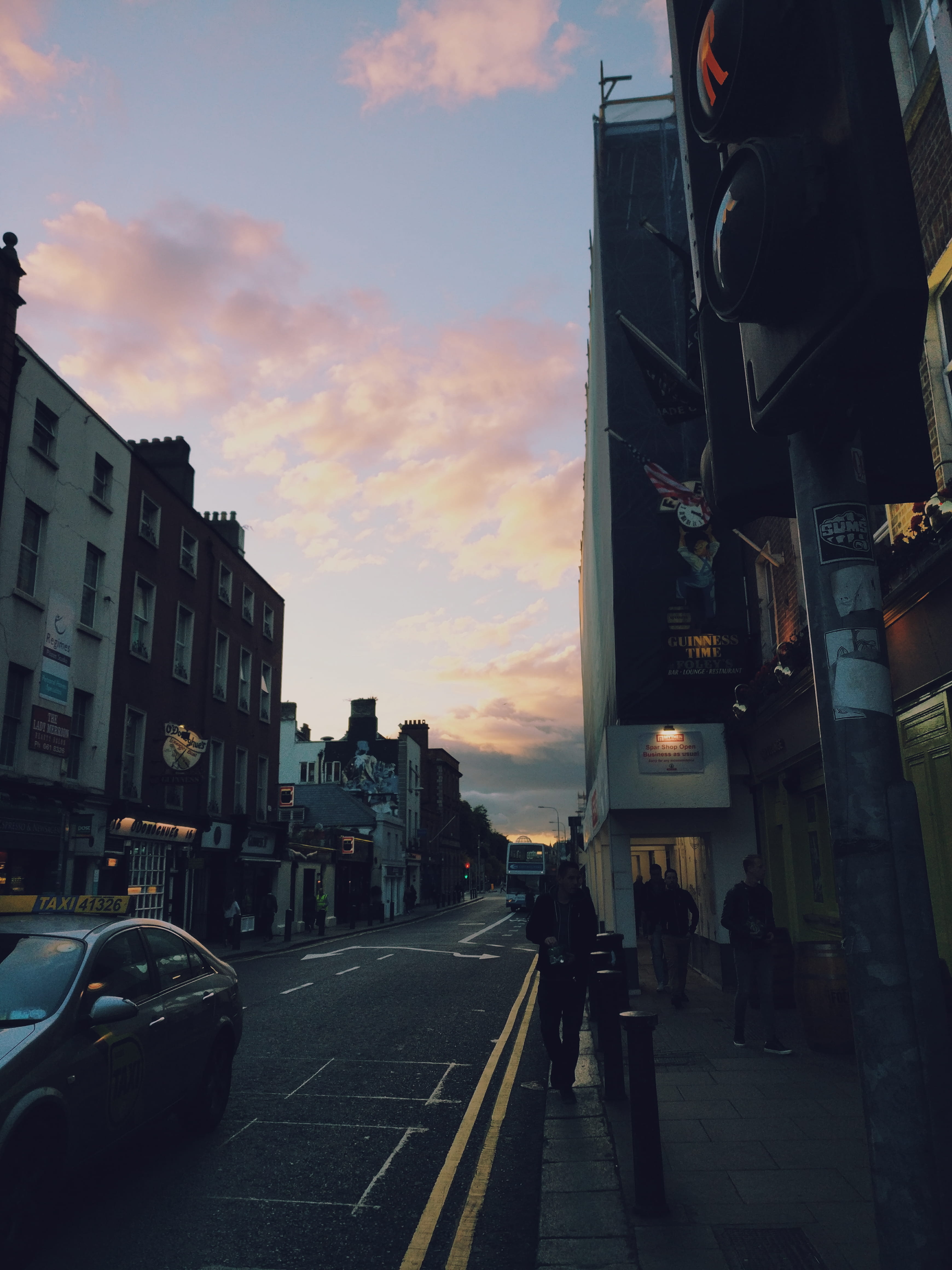 mode of transportation, ireland, city, motor vehicle, built structure, portrait, walk home, oneplus, transportation, road, sky, city street, cloud - sky, Phone HD Wallpaper