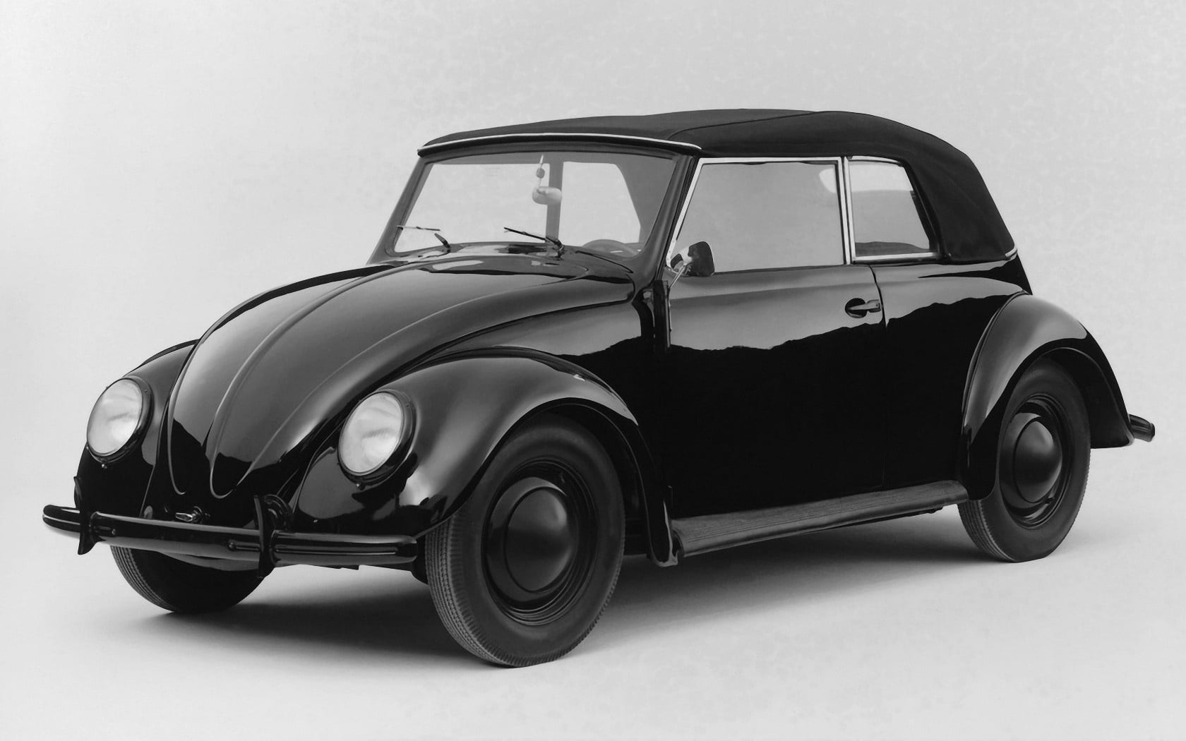 mode of transportation, tire, transportation, wheel, white background, beetle, front View, obsolete, studio shot, black And White, 720P, car, side view, HD Wallpaper