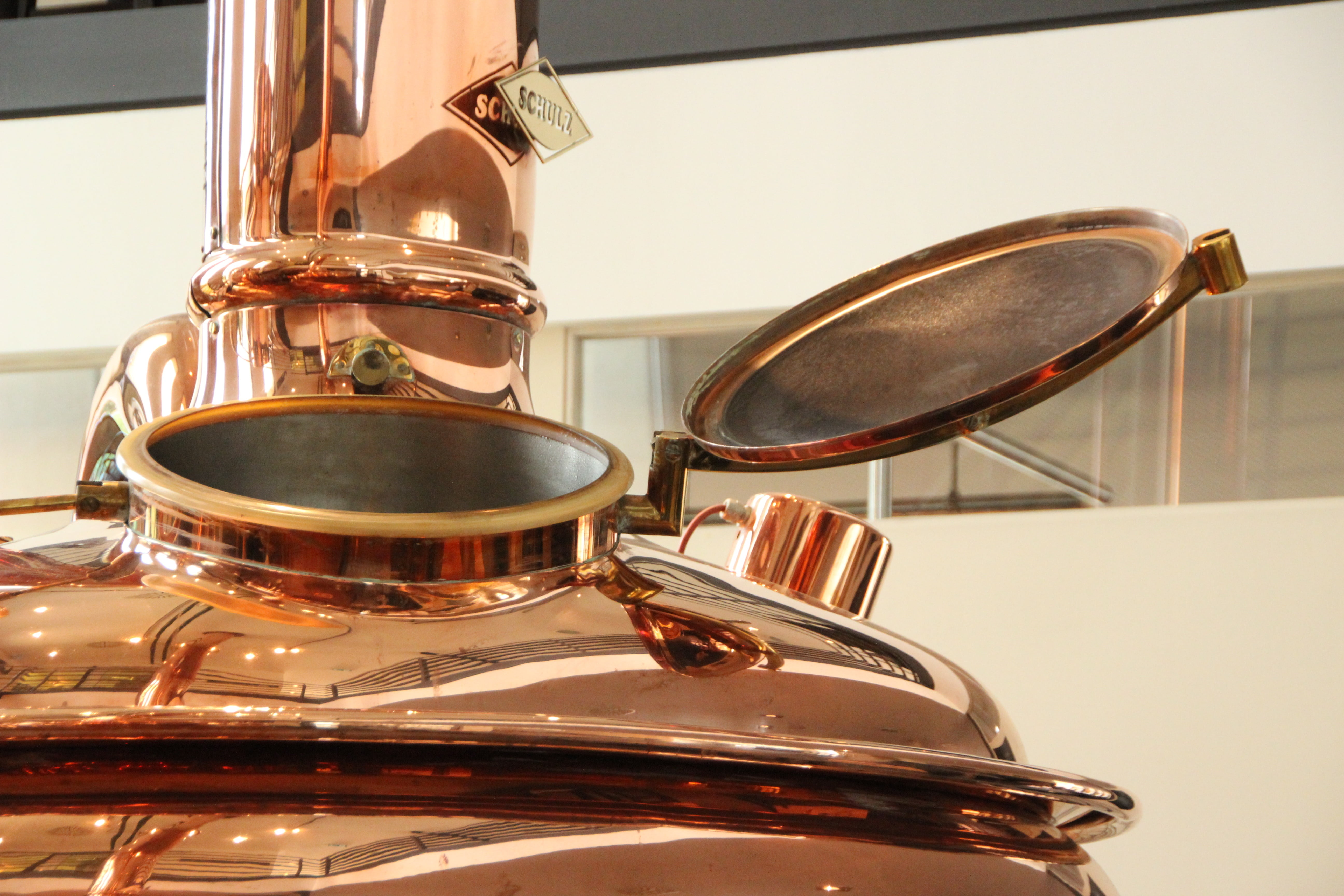 copper boiler, brew, alcohol, wood - material, shiny, boiler, beverages, no people, appliance, household equipment, kitchen, production, factory, kitchen utensil, HD Wallpaper