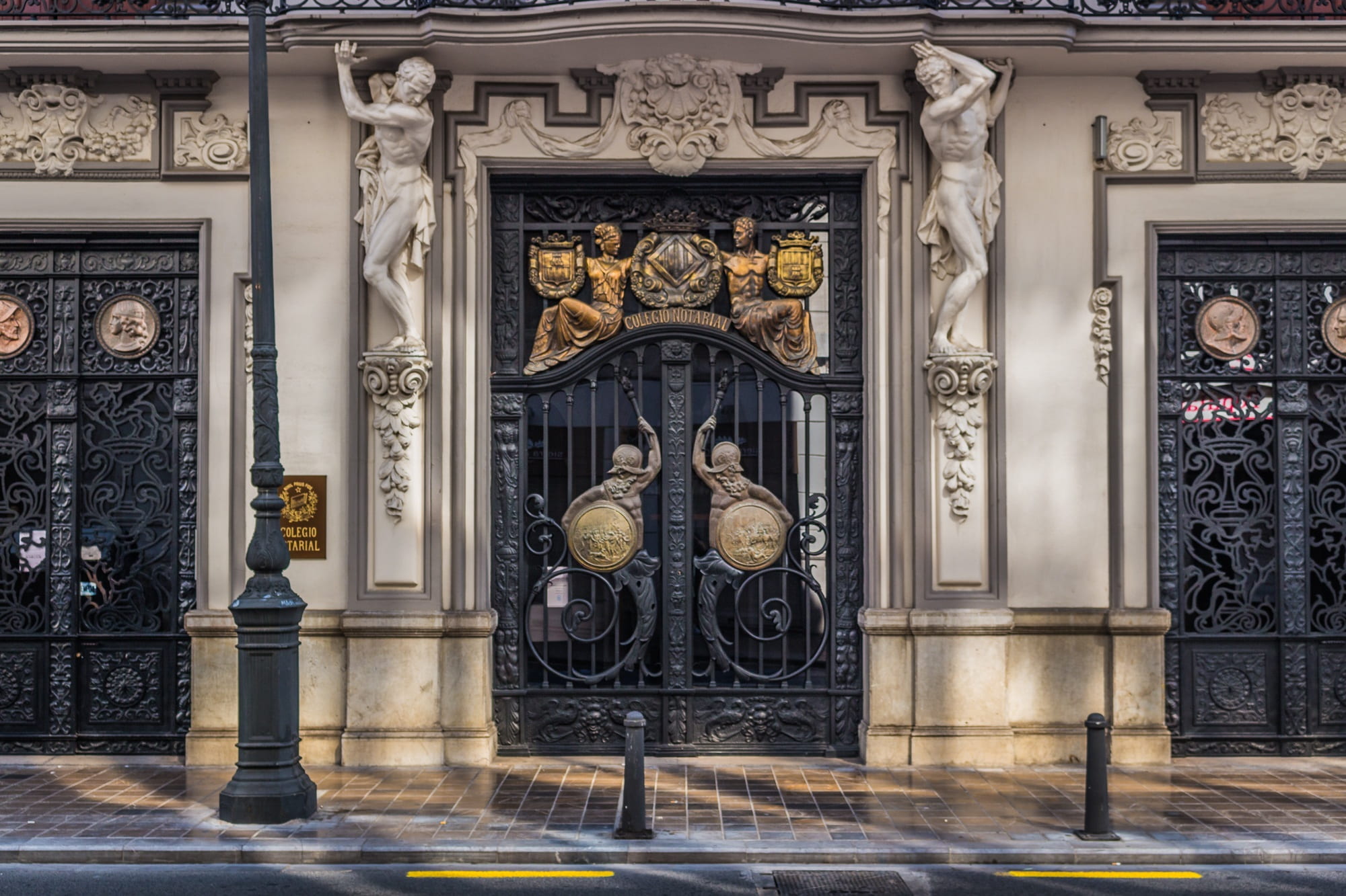 outdoors, the past, photography, spanish, valencia, representation, travel destinations, city, entrance, 1080P, art and craft, door, gate, doors, old, HD Wallpaper