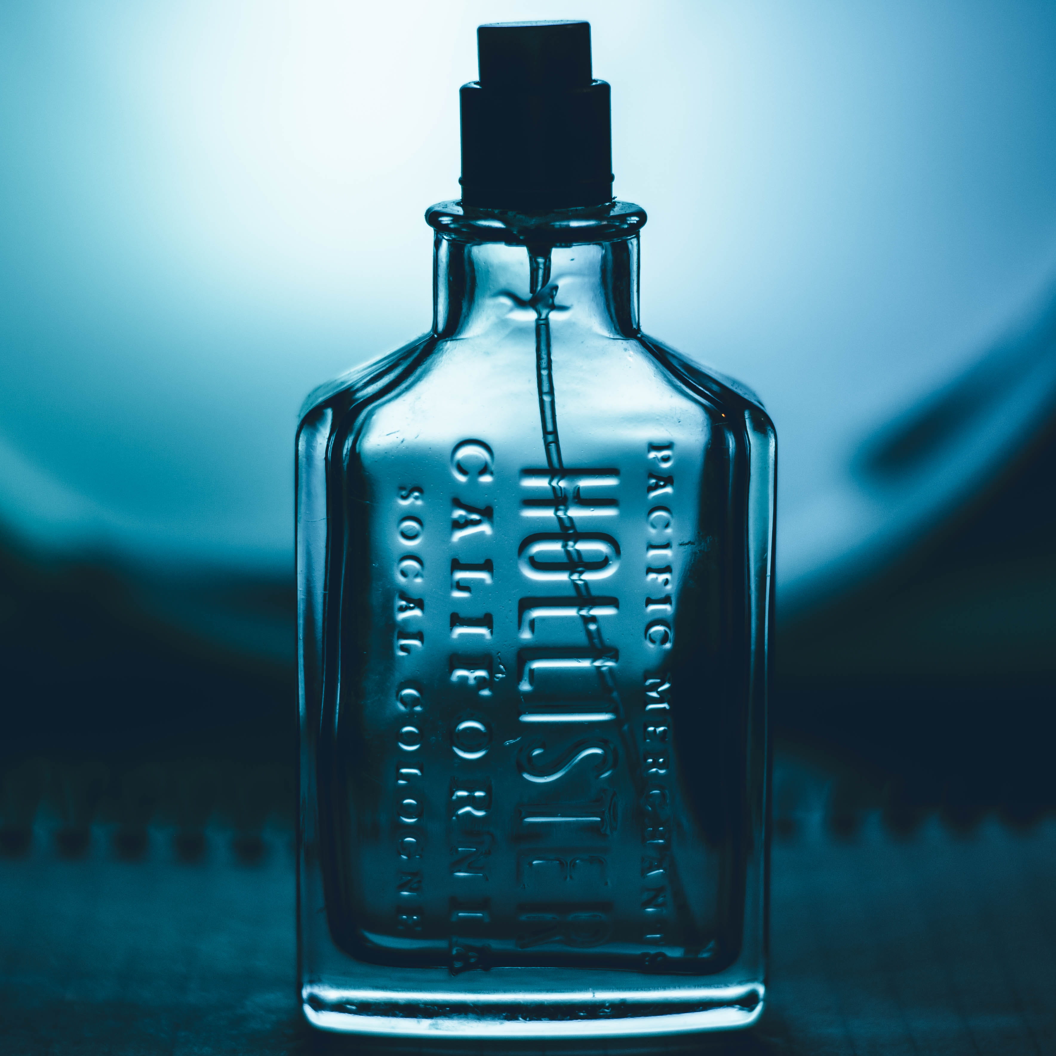 deodorant, number, still life, table, container, veil, tulip, single object, text, plant, blossom, aftershave, 2K, glass, hollister, bottle, focus on foreground, Phone HD Wallpaper