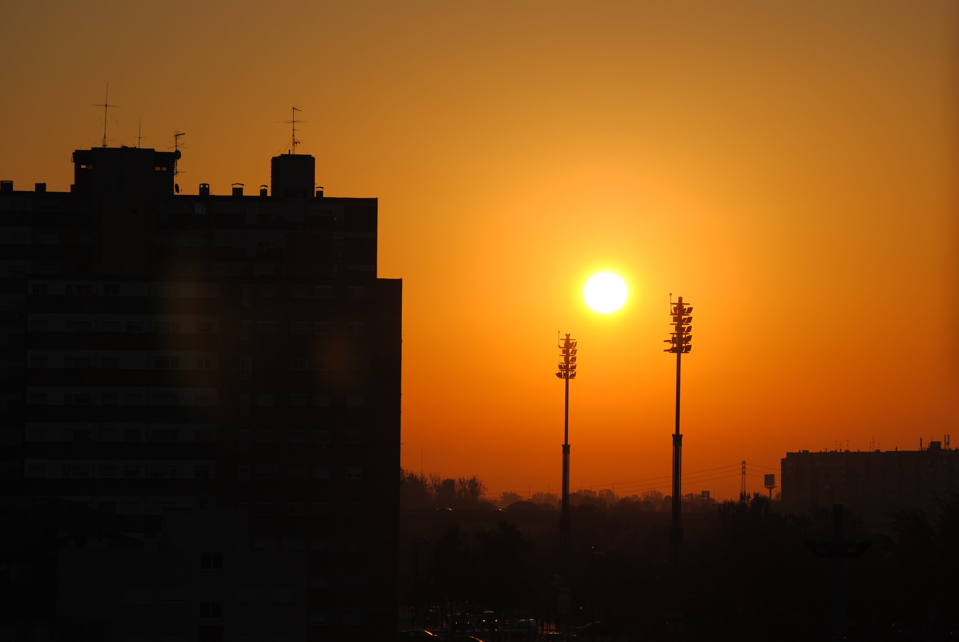 copy space, skyscraper, outdoors, street light, building, tower, sky, 4K, street, sunset, sunlight, built structure, nature, building exterior, dawn, no people, HD Wallpaper