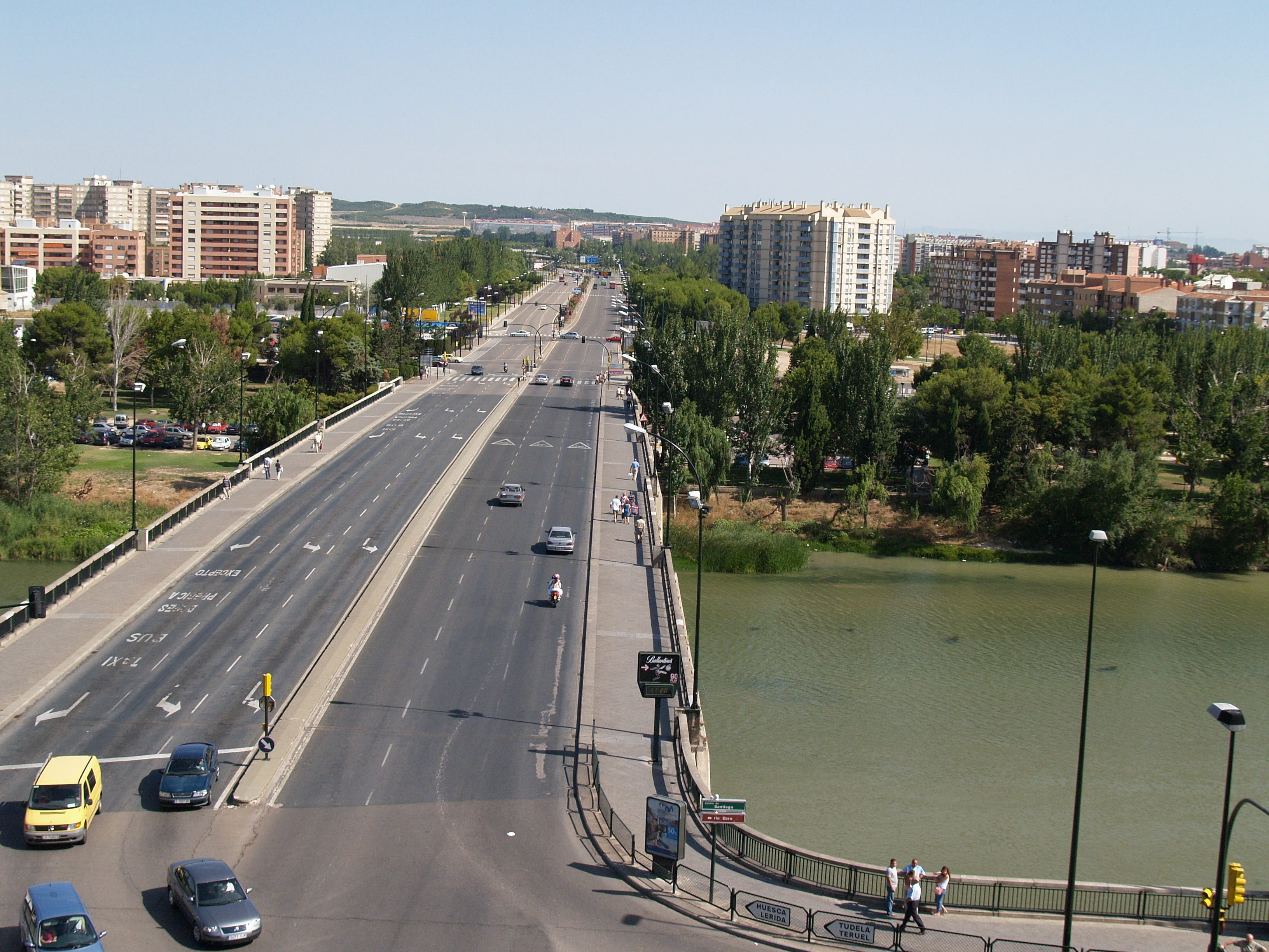Bridge, 2K, Santiago, no people, water, sky, street, santiago bridge, mode of transportation, road, nature, office building exterior, city, car, high angle view, HD Wallpaper