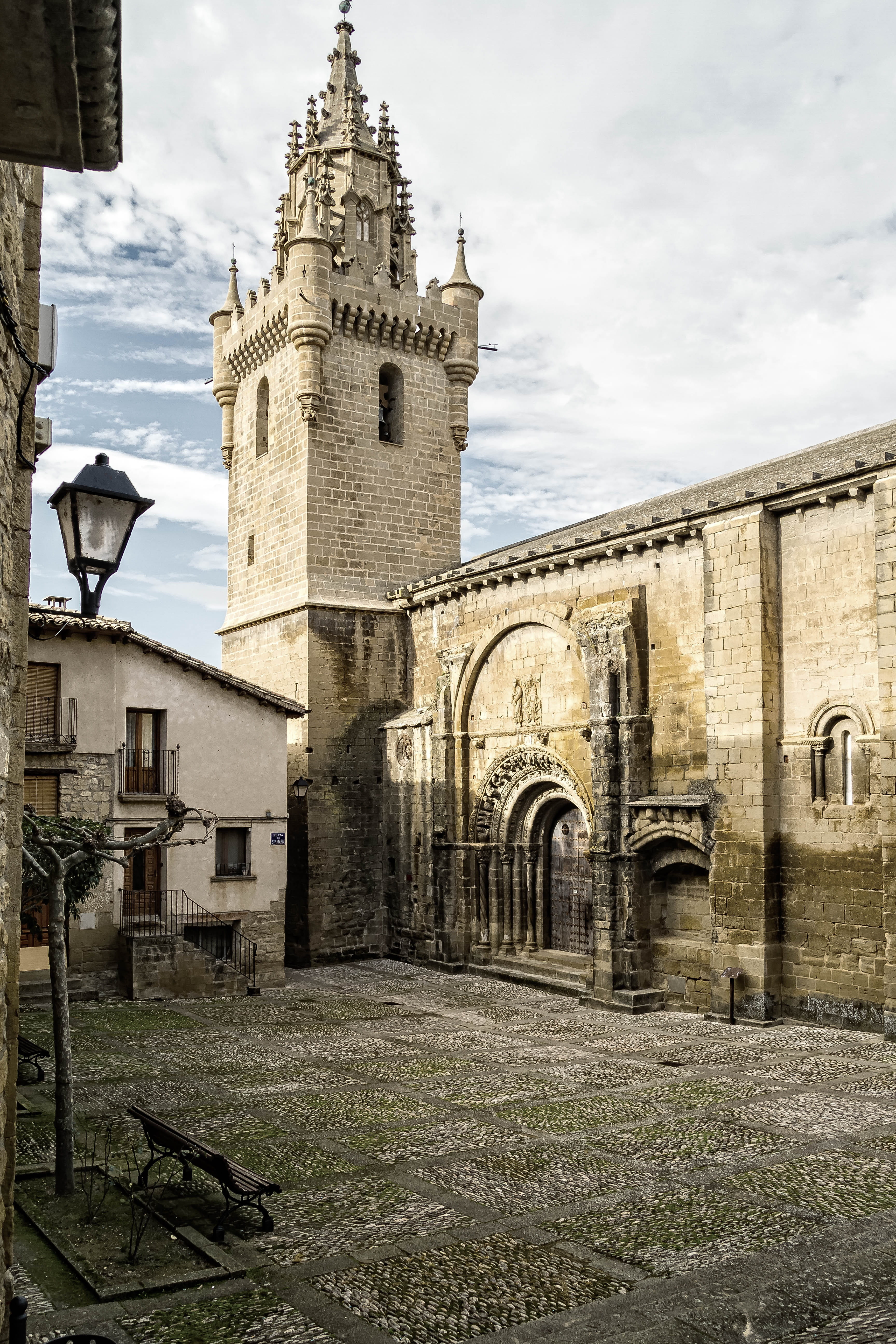 belief, 5K, building exterior, history, day, architecture, the past, tower, monumental, building, outdoors, religion, saragossa, spirituality, place of worship, Phone HD Wallpaper
