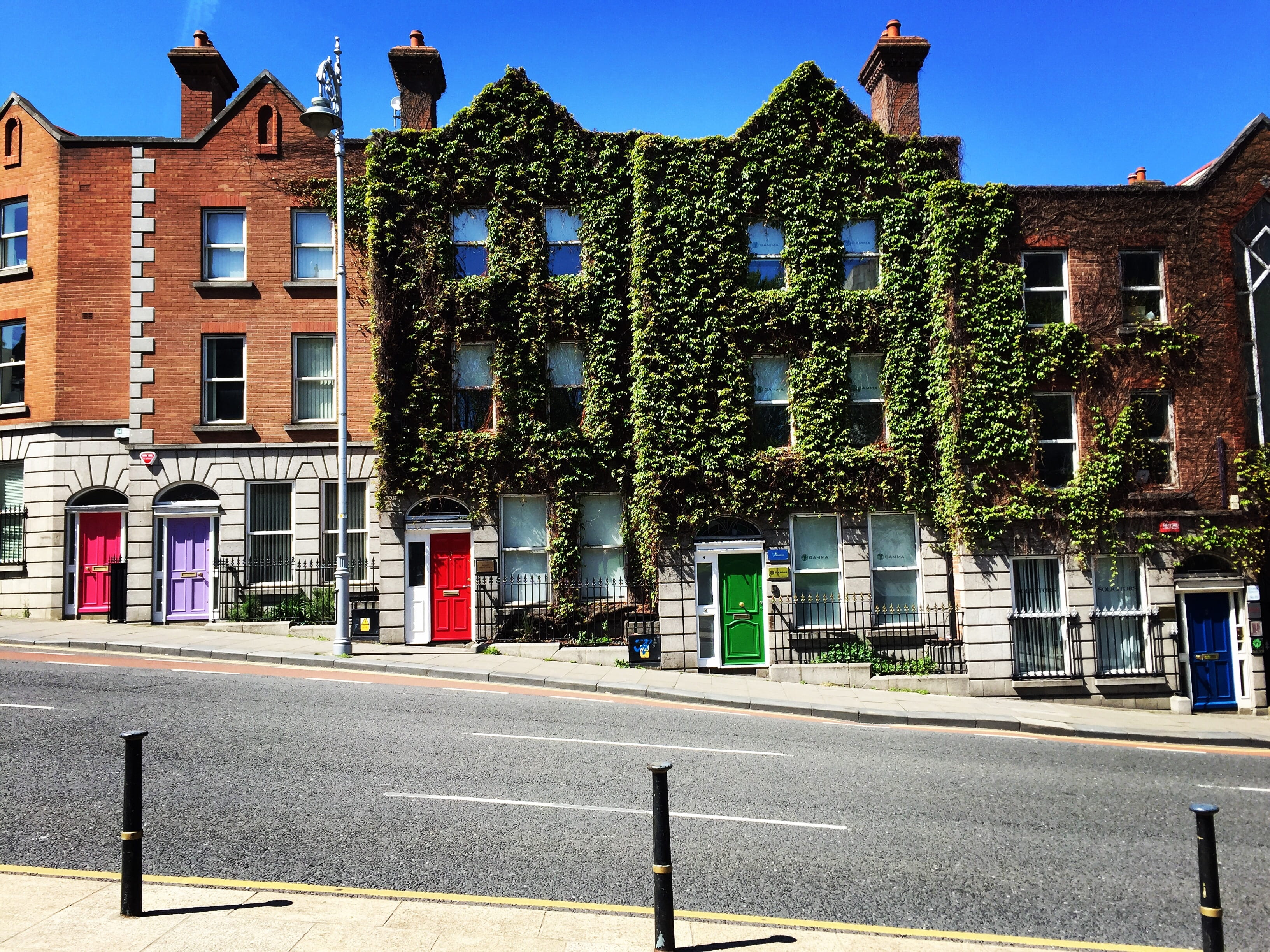 Ireland, Door, road, City, architecture, sign, Dublin, residential district, built structure, window, no people, Color, road marking, old, house, building, HD Wallpaper