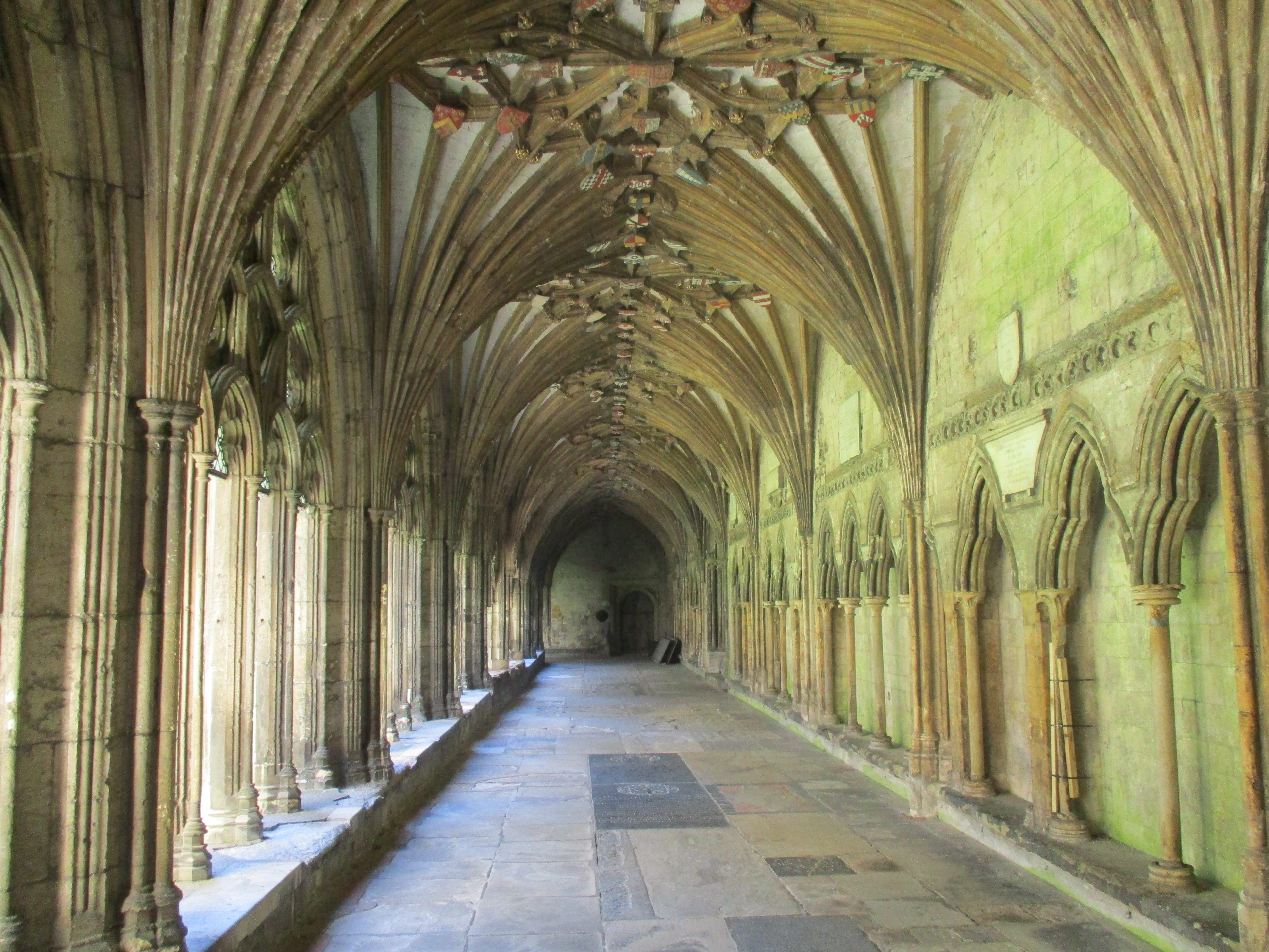 history, no people, day, religion, spirituality, empty, cathedral, ceiling, indoors, abbey, diminishing perspective, the past, building, architecture, hallway, HD Wallpaper