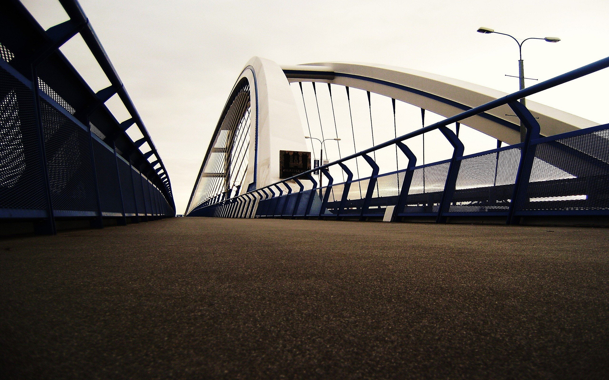 transportation, lighting equipment, footpath, day, outdoors, architecture, surface level, 2K, travel destinations, steel, connection, sky, street, no people, HD Wallpaper