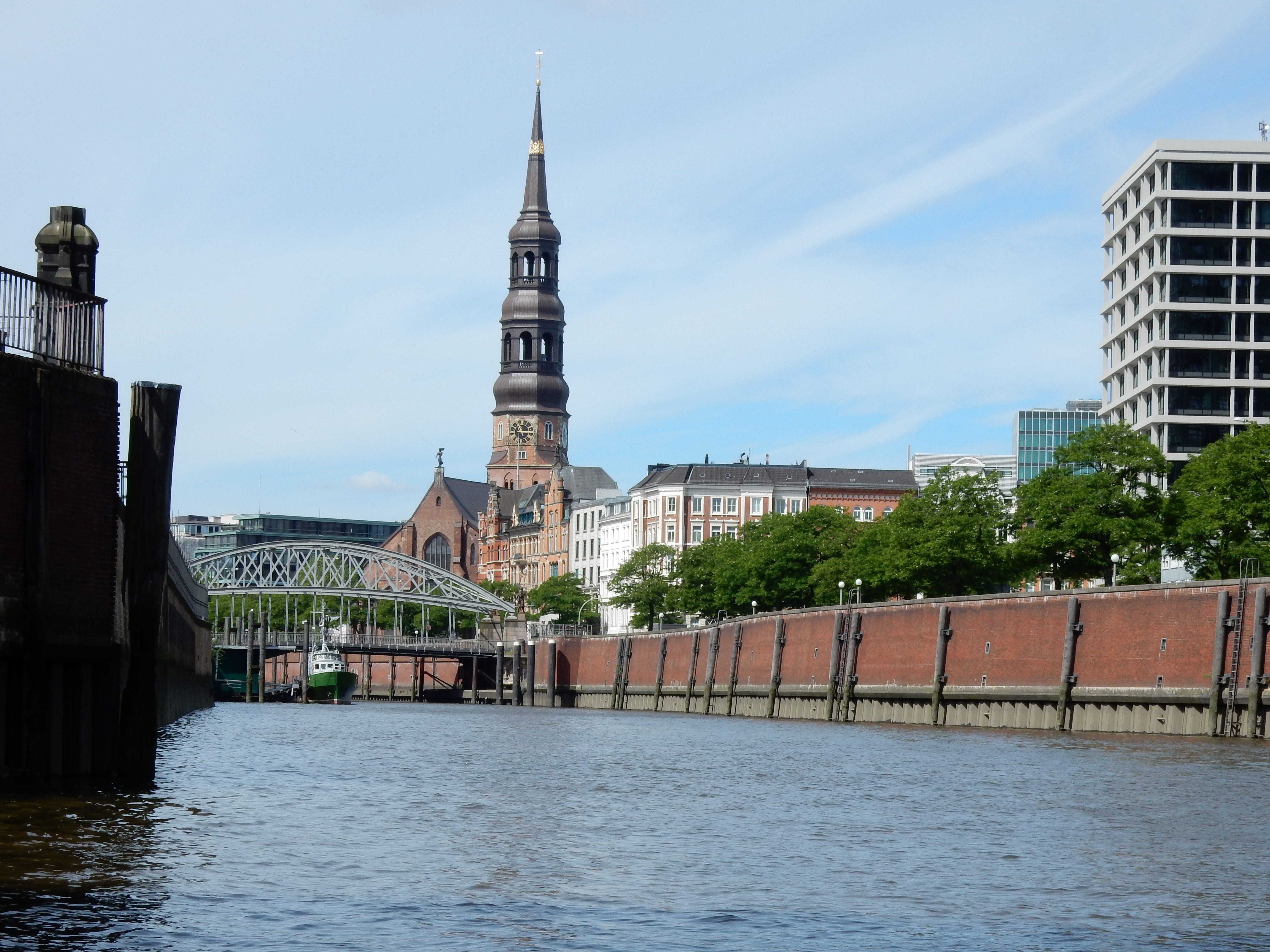 building exterior, day, no people, architecture, building, tower, belief, waters, river, built structure, nature, harbour cruise, spirituality, travel destinations, HD Wallpaper