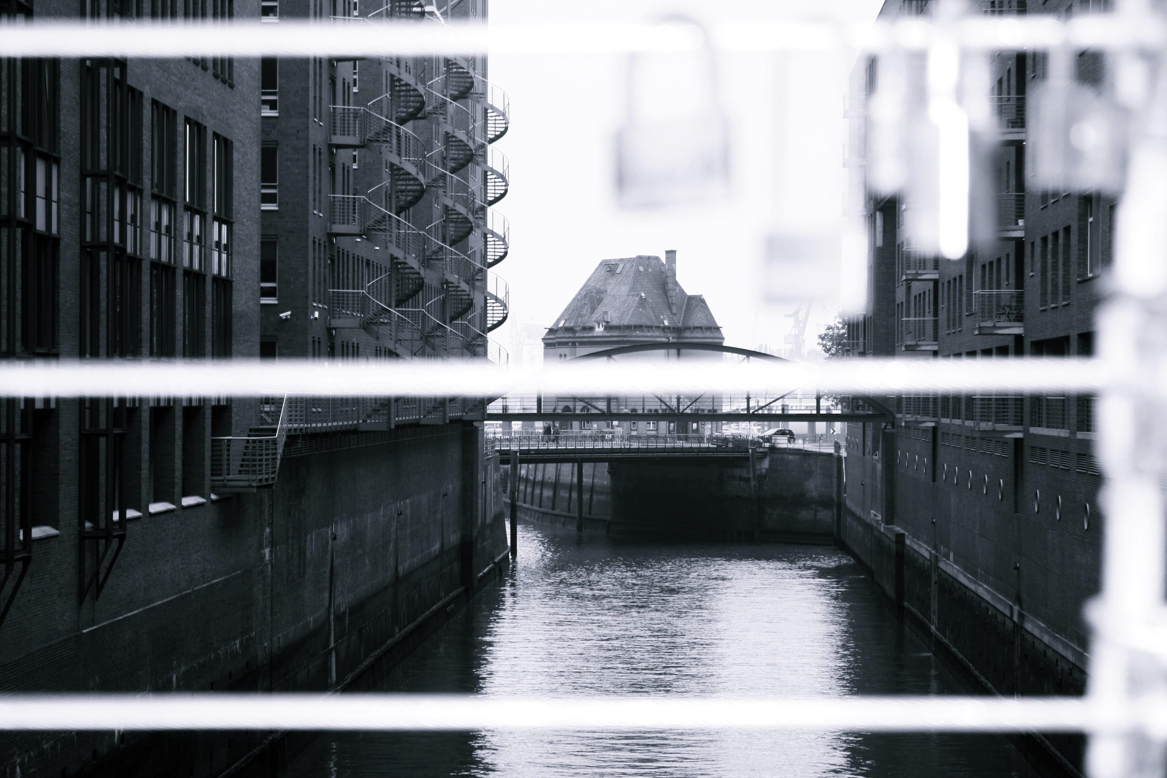building, port motifs, hamburg, architecture, b w, 4K, railing, transportation, water, built structure, harbour cruise, river, day, hamburgensien, building exterior, HD Wallpaper