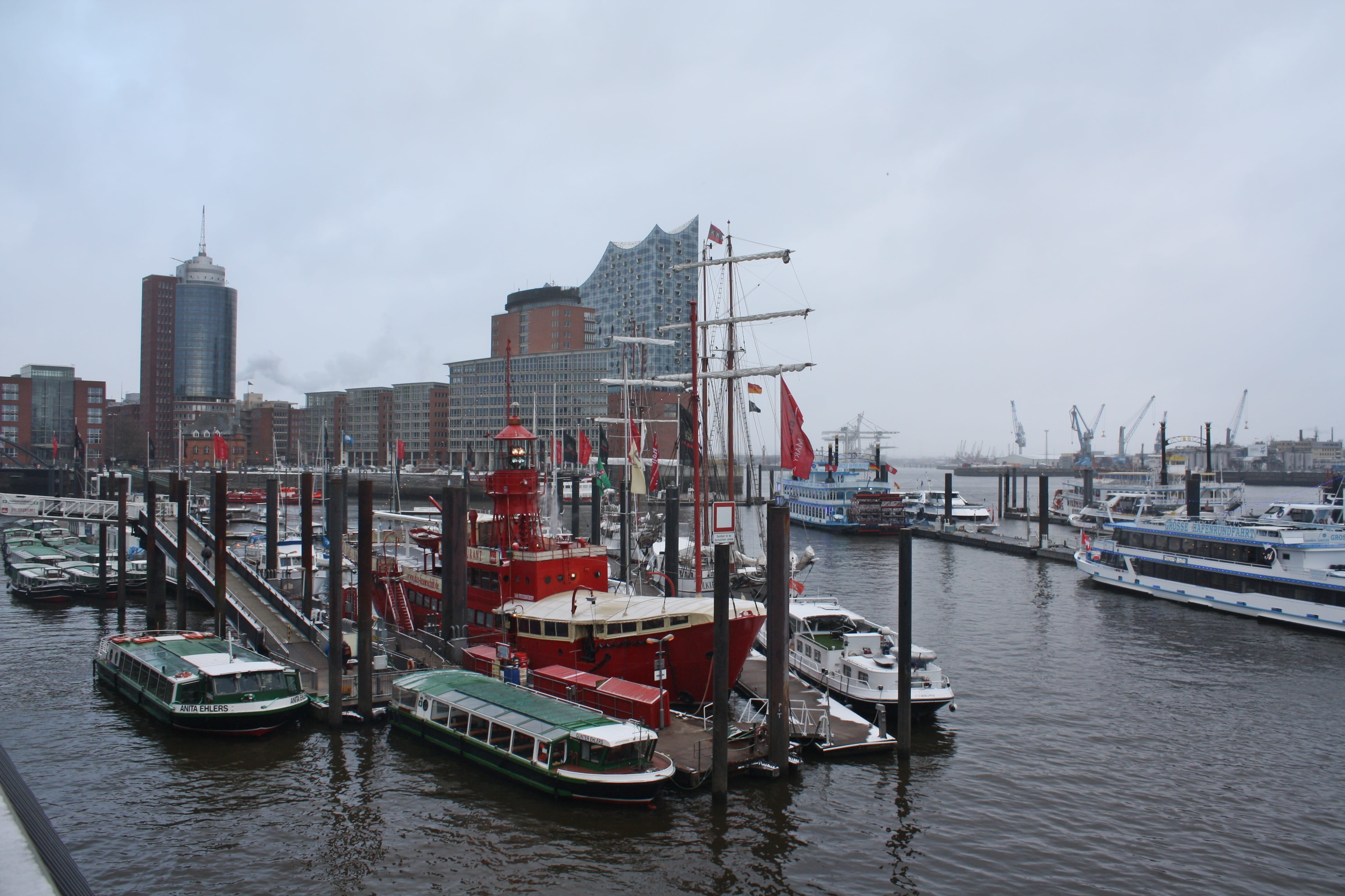 mode of transportation, water, skyscraper, built structure, cloud - sky, architecture, sailboat, hanseatic city of hamburg, port motifs, nature, building exterior, HD Wallpaper
