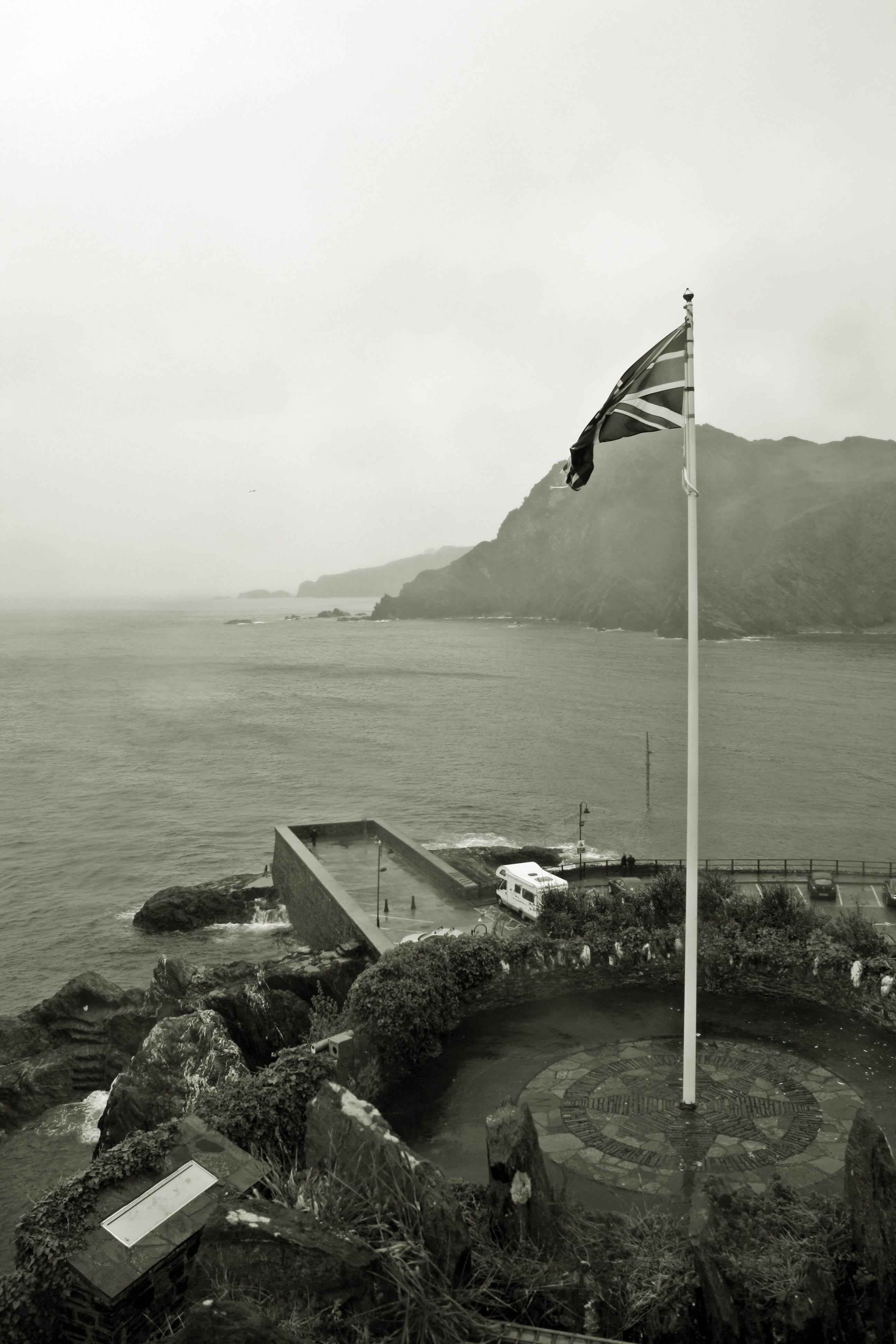 water, day, land, Vintage, outdoors, tides, beauty in nature, transportation, black And White, mountain, ilfracombe, britannia, architecture, tranquility, Phone HD Wallpaper