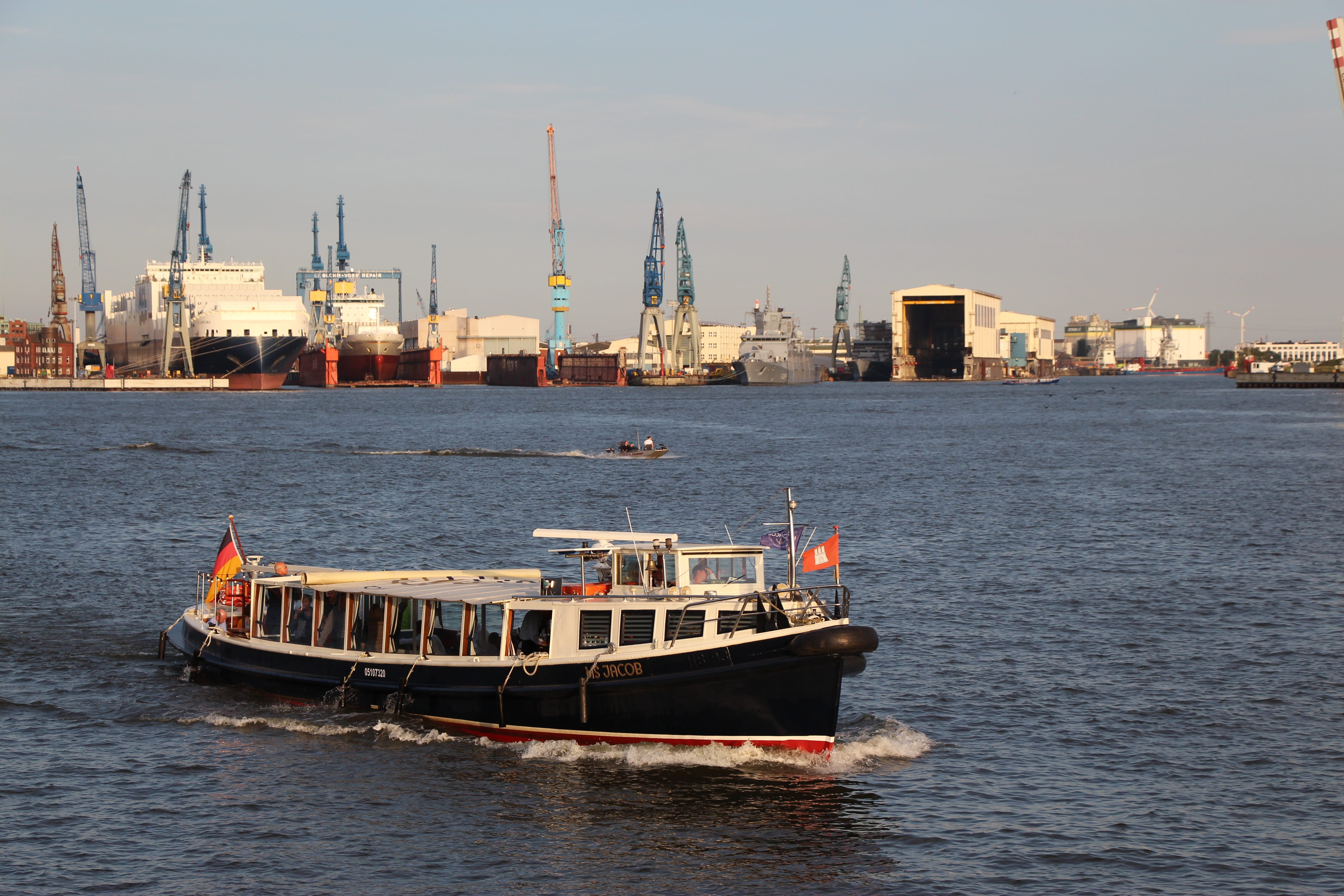 business, shipping, no people, transportation, 5K, mode of transportation, hamburg, ship, hamburg port, crane, freight transportation, sea, building exterior, HD Wallpaper