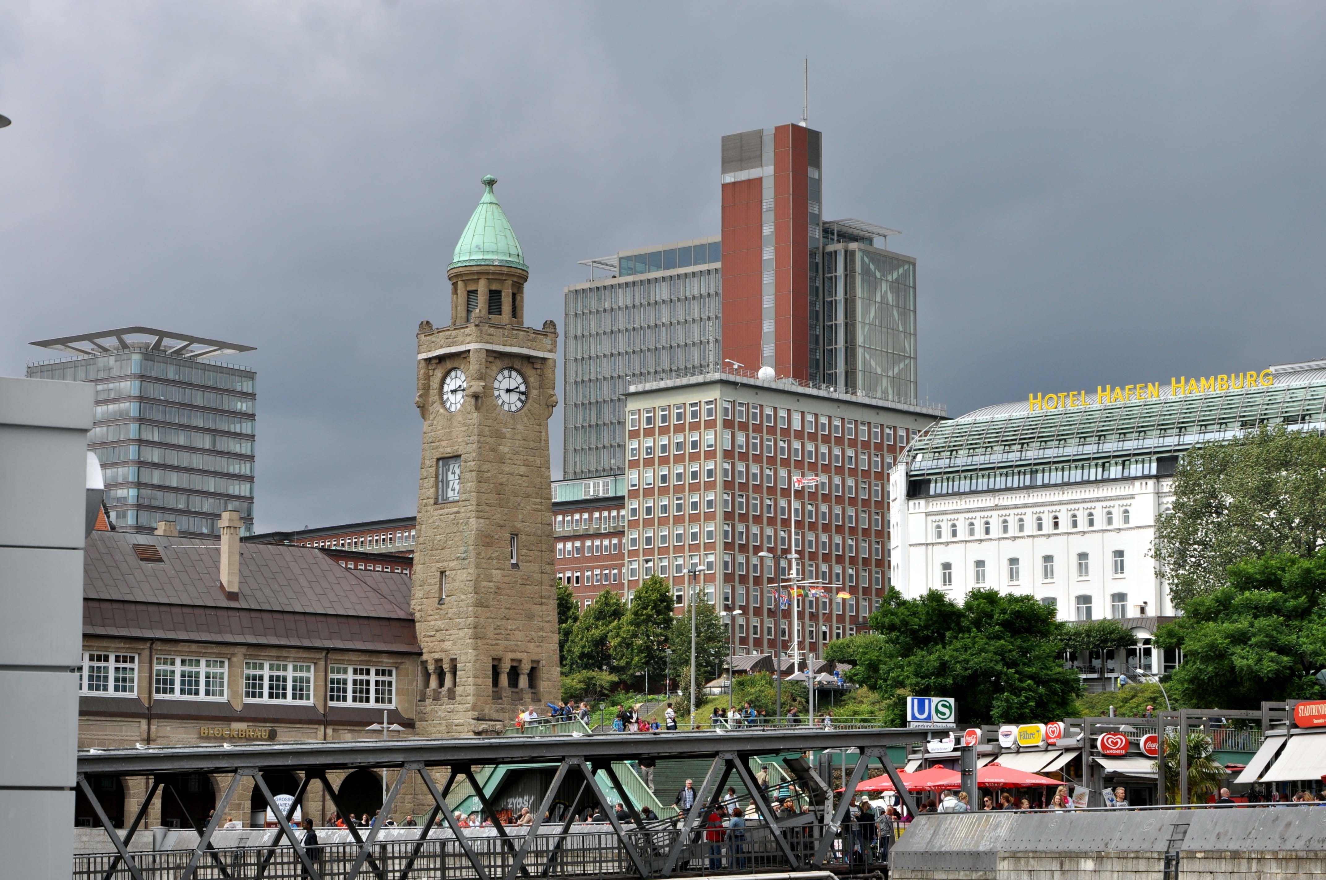 4K, Elbe, travel destinations, tower, port, sky, city, city life, office building exterior, rainy day, uK, architecture, thames River, built Structure, HD Wallpaper